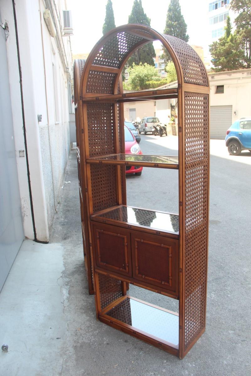 Pair of Curvate Bookcases Shelves in Brown Bamboo with Compartments 1