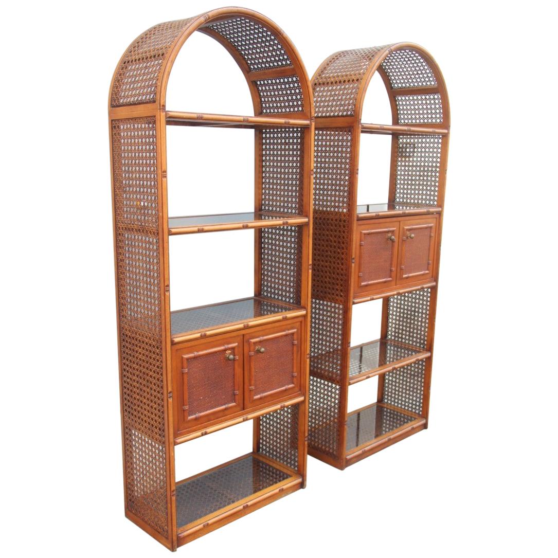 Pair of Curvate Bookcases Shelves in Brown Bamboo with Compartments