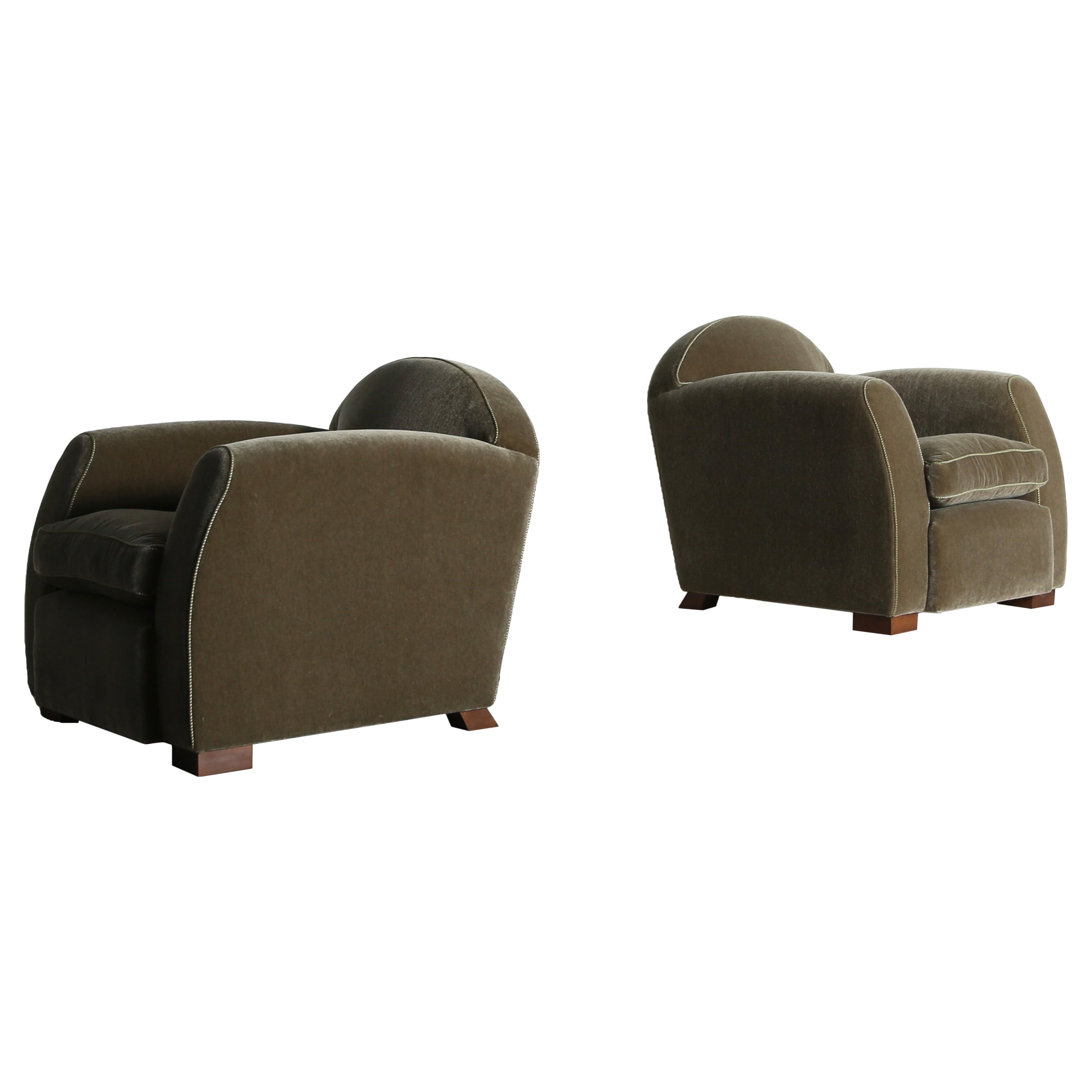 New And Custom Lounge Chairs