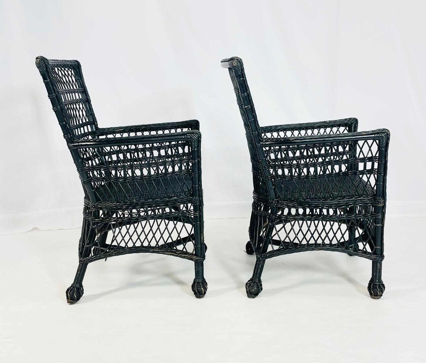 Pareja de Sillas de Mimbre para Patio con Respaldo Curvo en Bueno estado para la venta en Los Angeles, CA