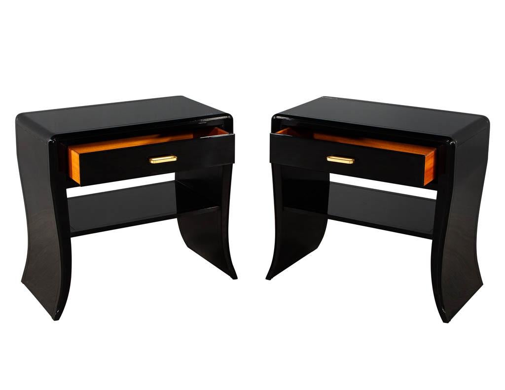 Metal Pair of Curved Black Modern Night Stands End Tables