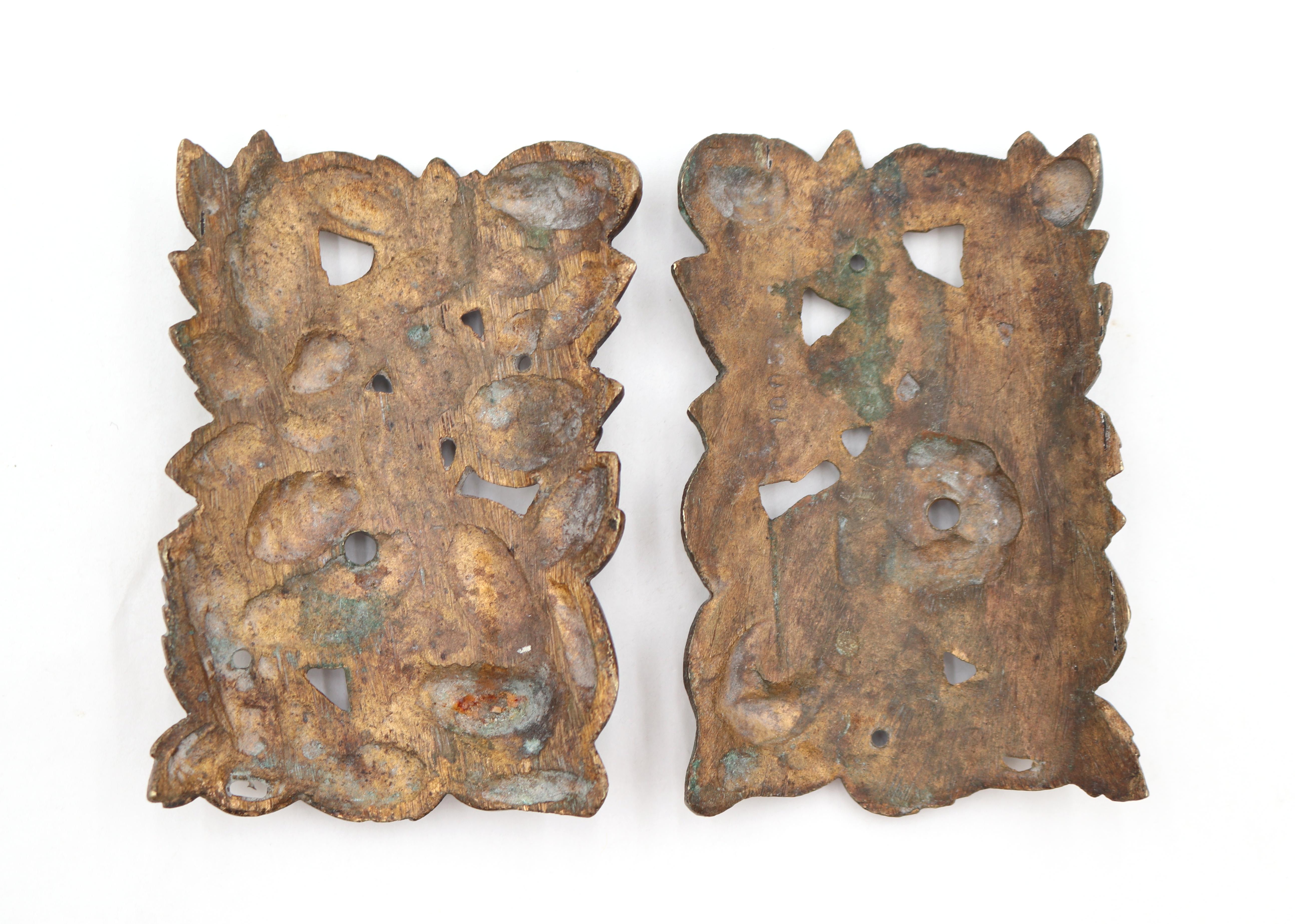 Pair of Curved Floral Bronze Appliques For Sale 2