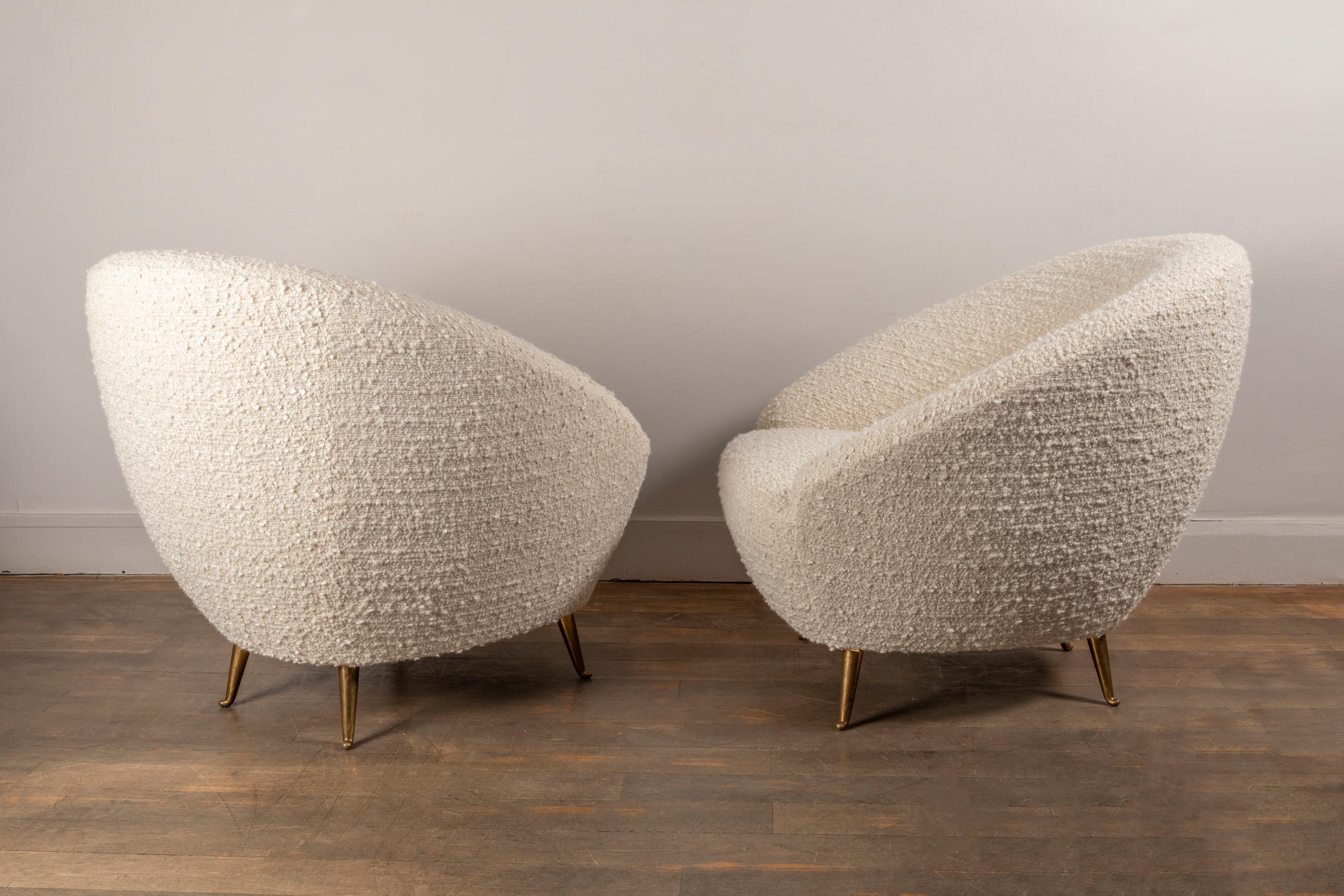 Mid-Century Modern Pair of Curved Lounge Chairs attributed to Federico Munari, Italy, 1950s