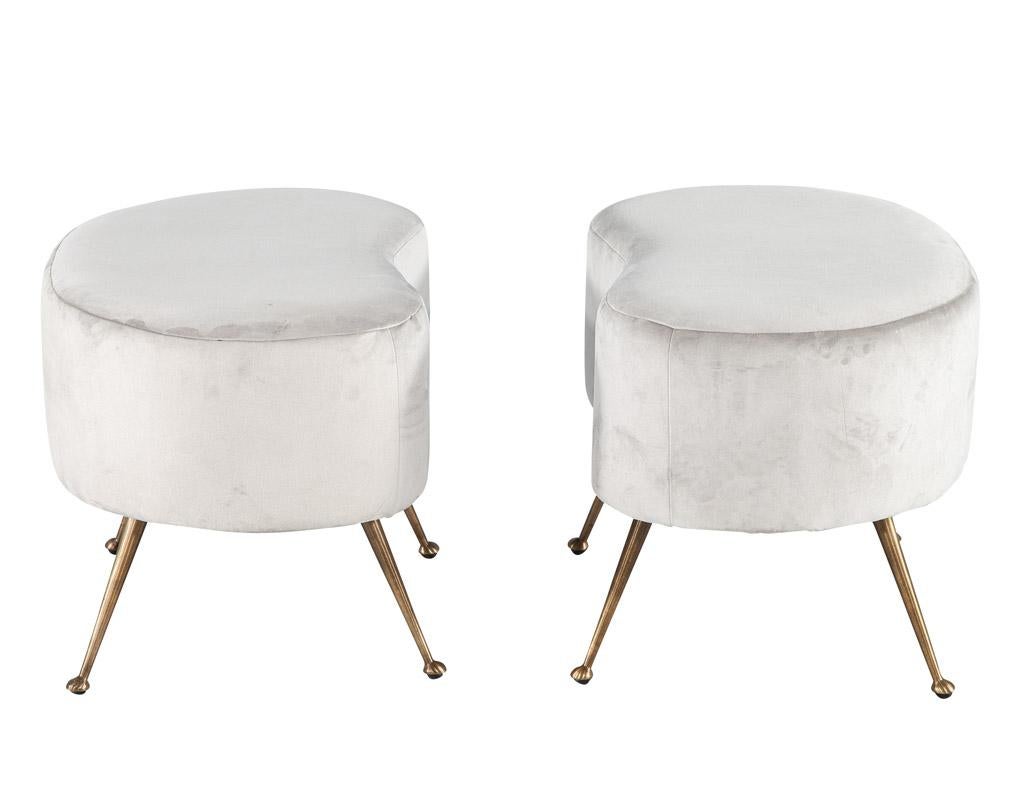 Pair of Curved Ottoman Stools in Grey Velvet For Sale 3