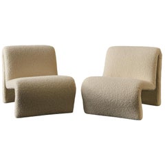 Pair of Curvy Sculptural Lounge Chairs in Ivory Boucle