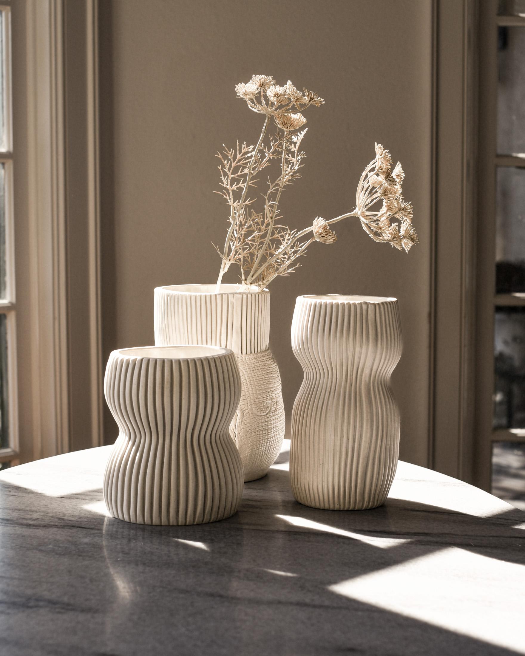 Pair of Curvy Textured White Porcelain Vases, by Cym Warkov In New Condition For Sale In Dallas, TX