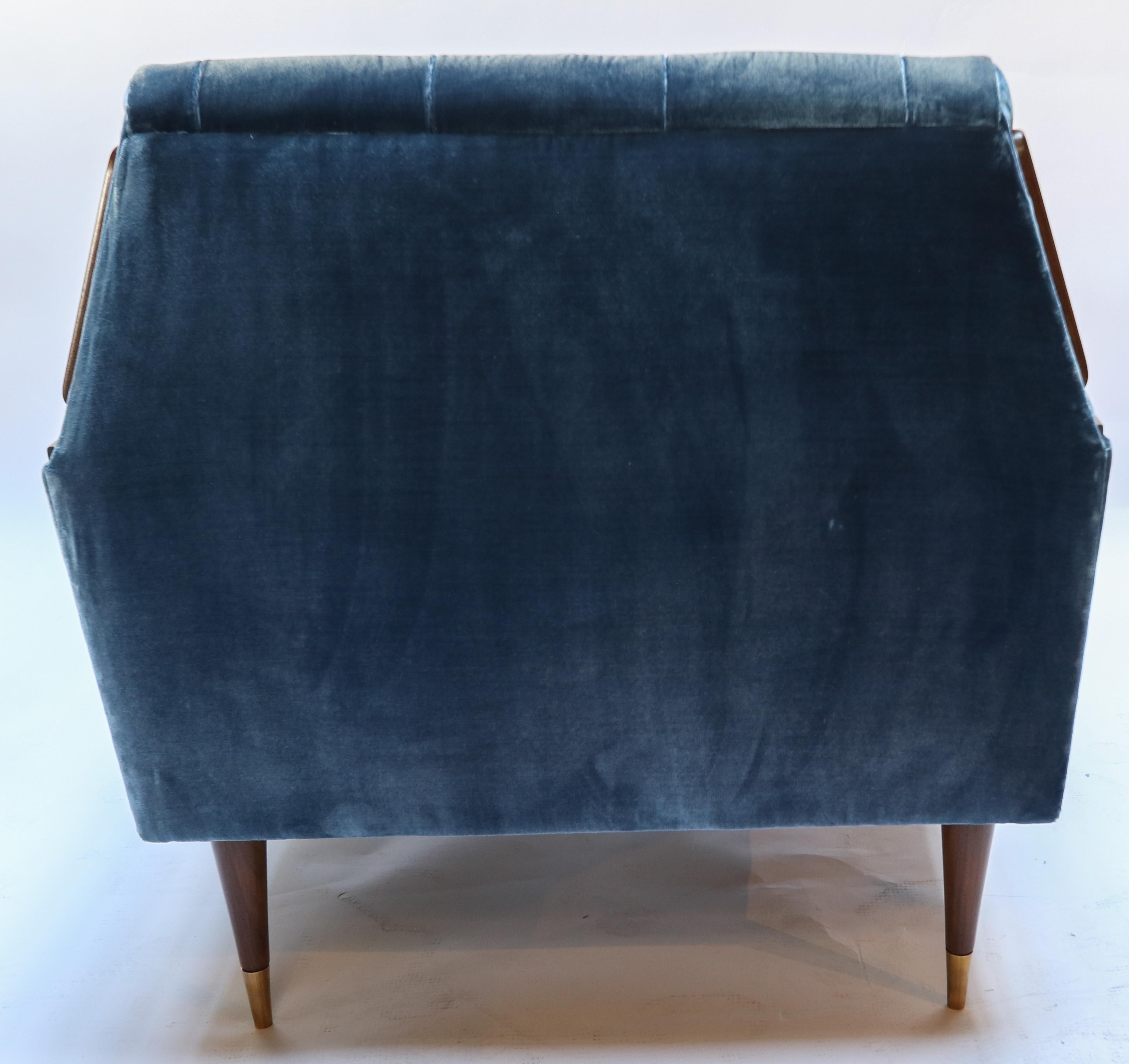 Pair of Custom 1960s Style Wood and Silk Velvet Armchairs by Adesso Imports In New Condition For Sale In Los Angeles, CA