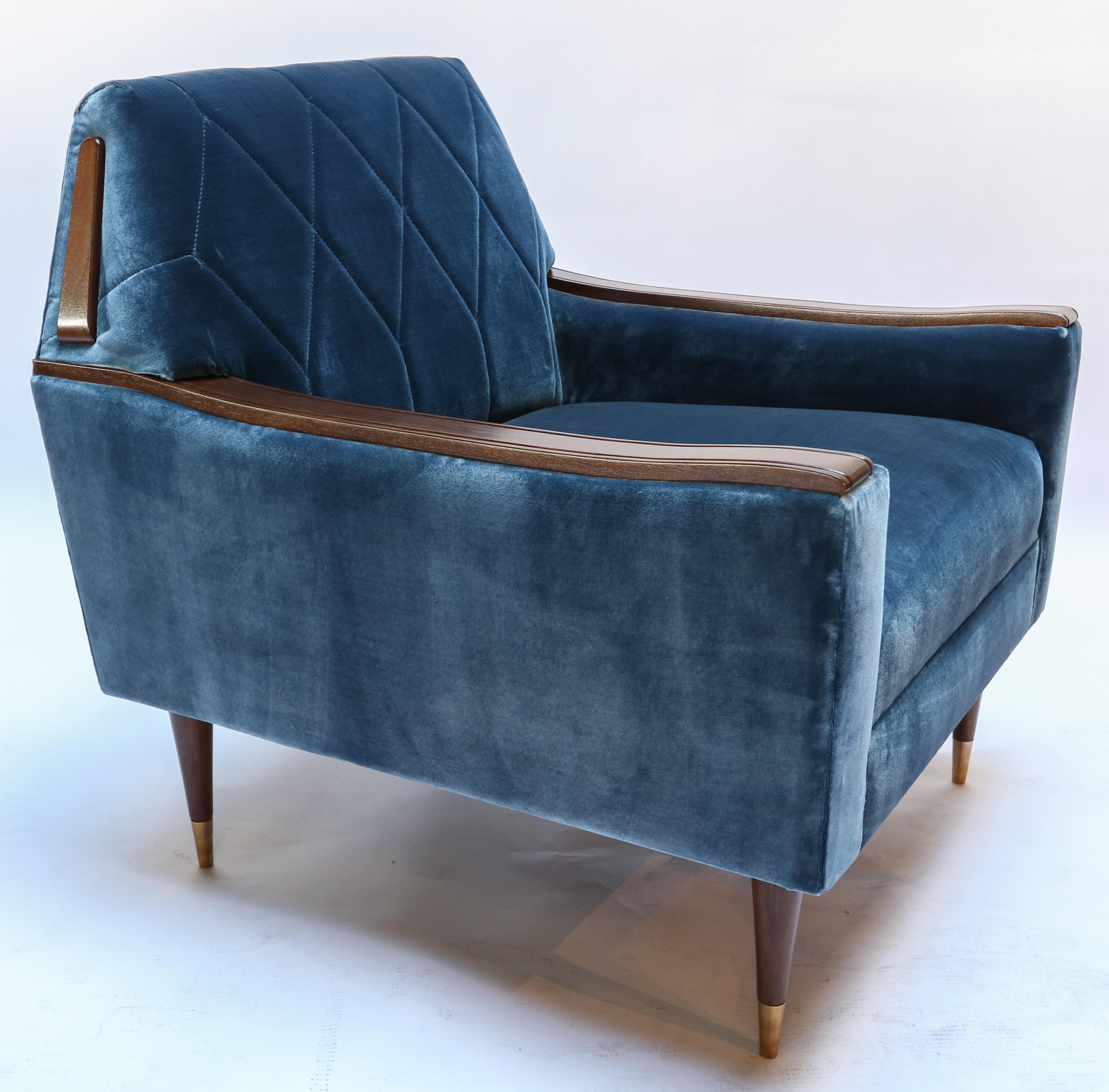 Contemporary Pair of Custom 1960s Style Wood and Silk Velvet Armchairs by Adesso Imports For Sale