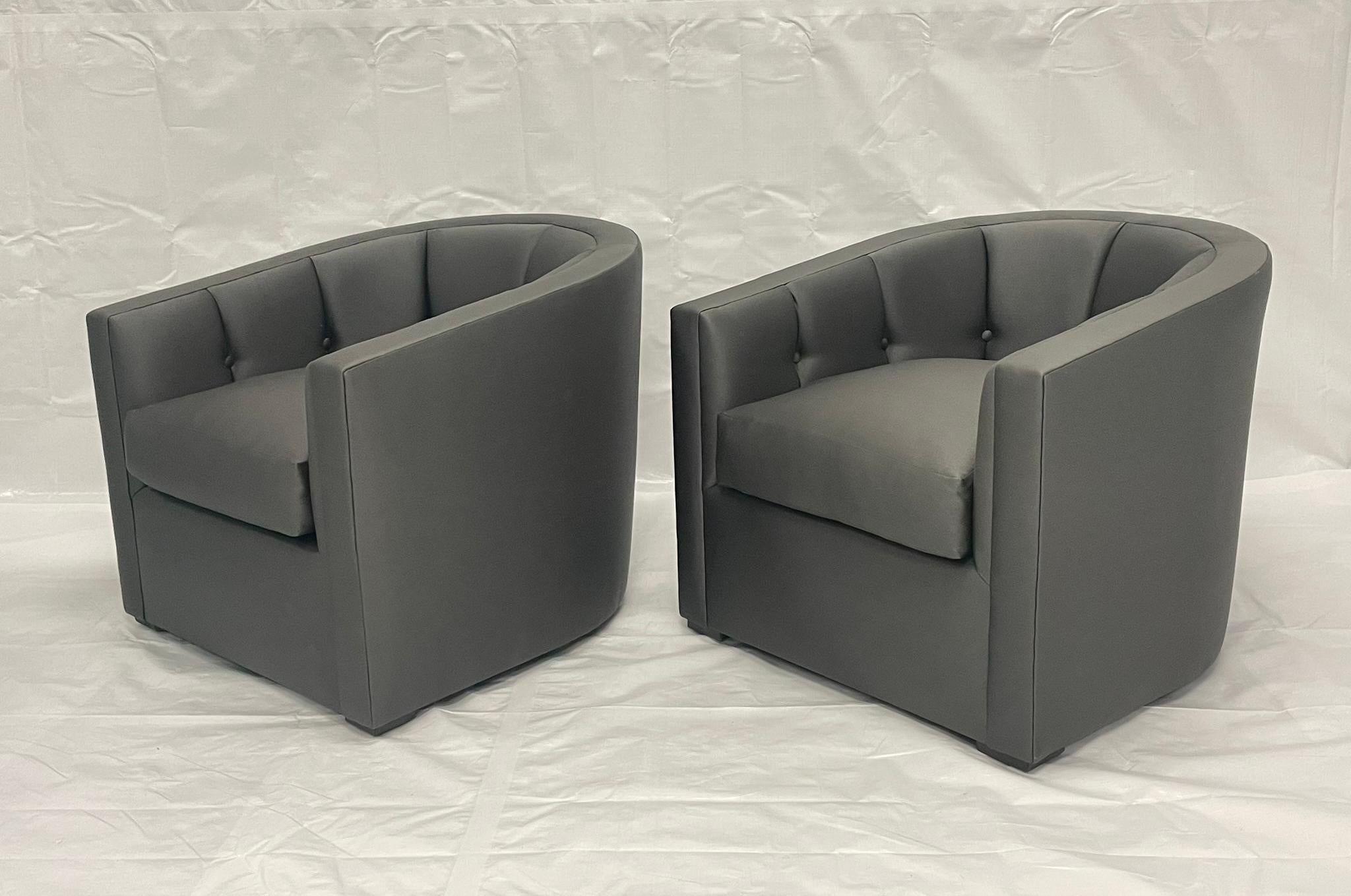 Hand-Crafted Pair of Custom American Lounge Chairs in Charcoal Gray Fabric For Sale