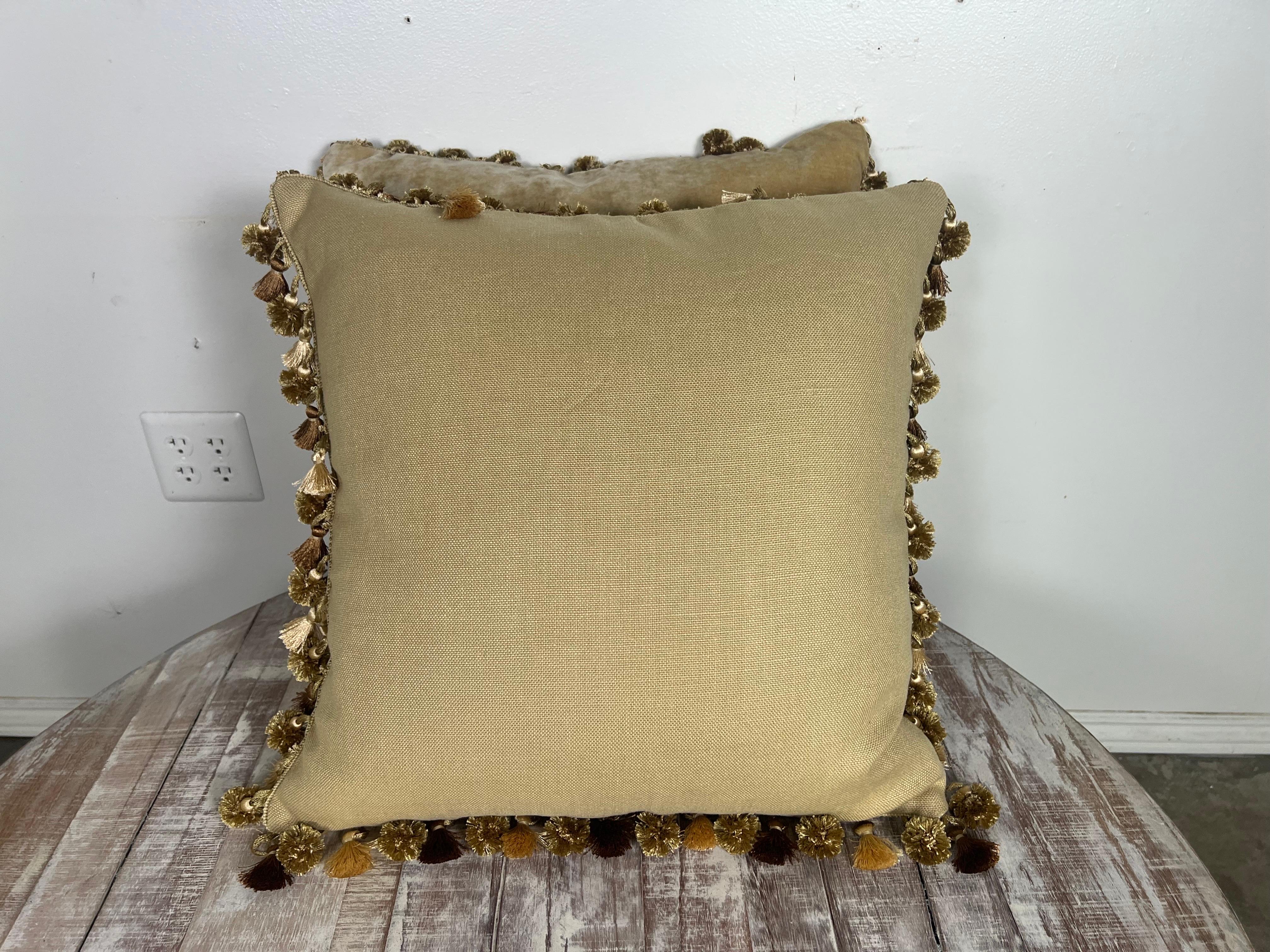 Pair of Custom Appliqued Velvet Pillows by Melissa Levinson For Sale 1
