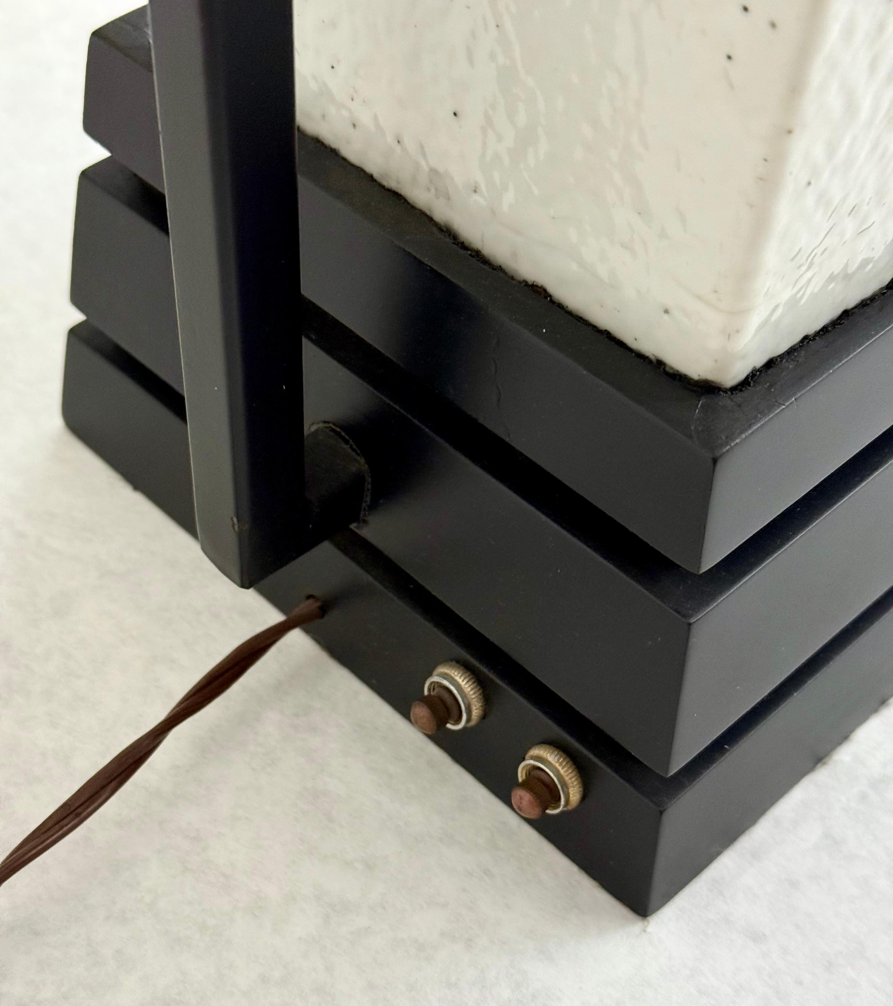 Metallo Coppia di lampade personalizzate Billy Haines provenienti dalla proprietà di Ted Graber, circa anni '60 in vendita
