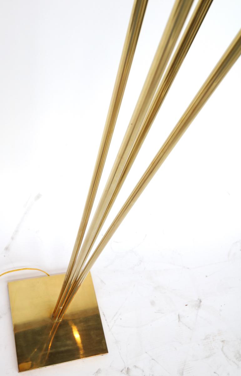Paire de lampadaires torchères en laiton sur mesure Neuf - En vente à Los Angeles, CA