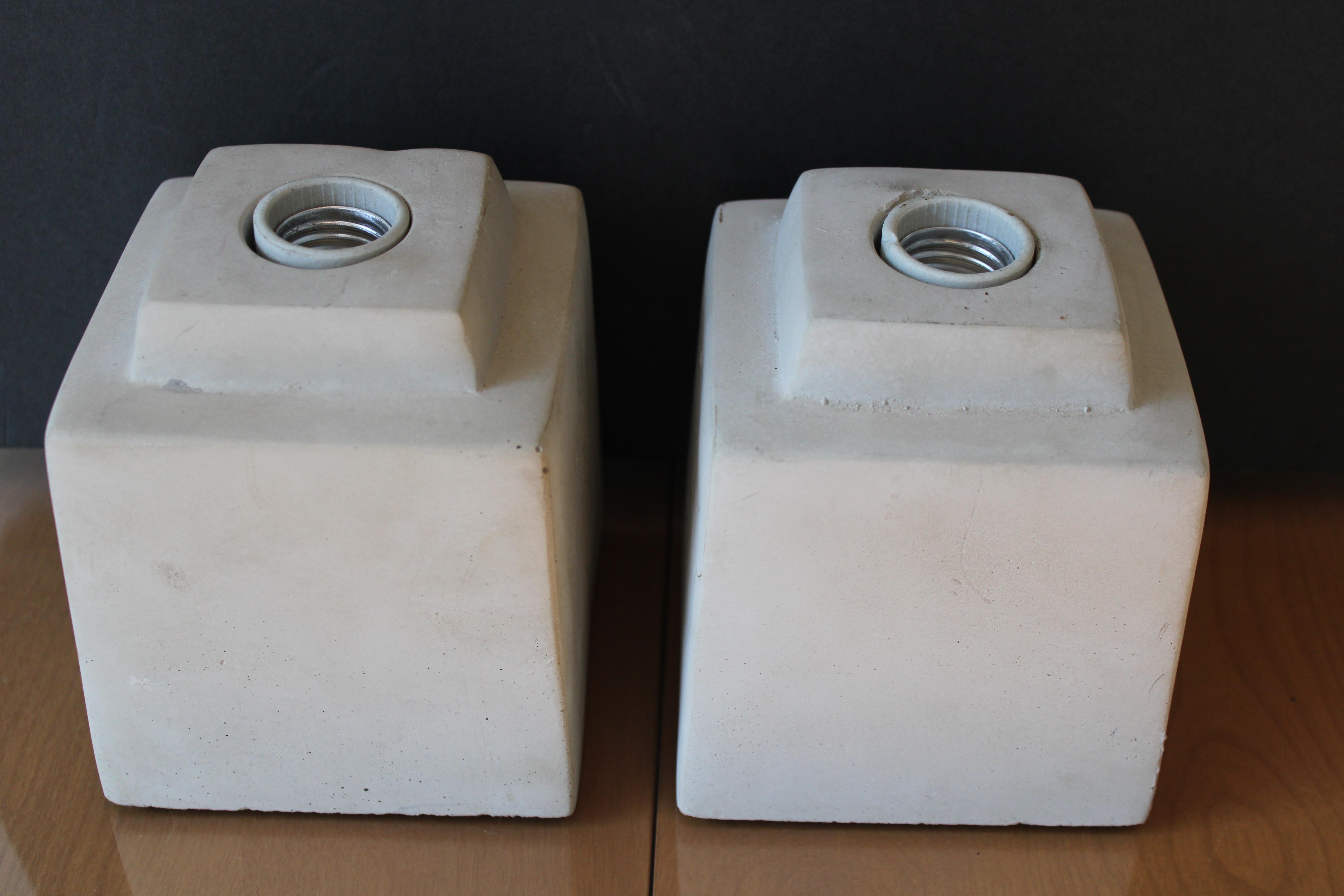 Pair of Custom Ceramic Lamps In Good Condition For Sale In Palm Springs, CA