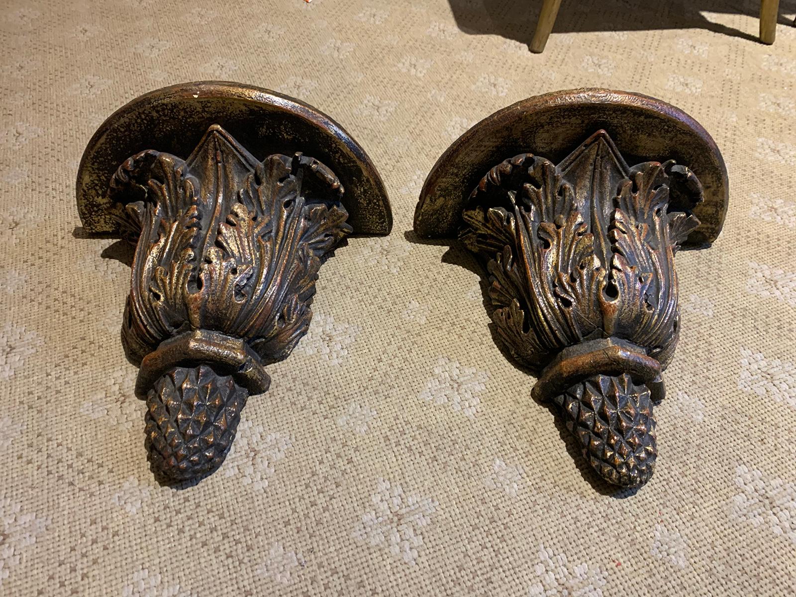 Pair of Custom Finely Carved & Hand Painted Brackets, Brown & Gilt Finish In Good Condition For Sale In Atlanta, GA