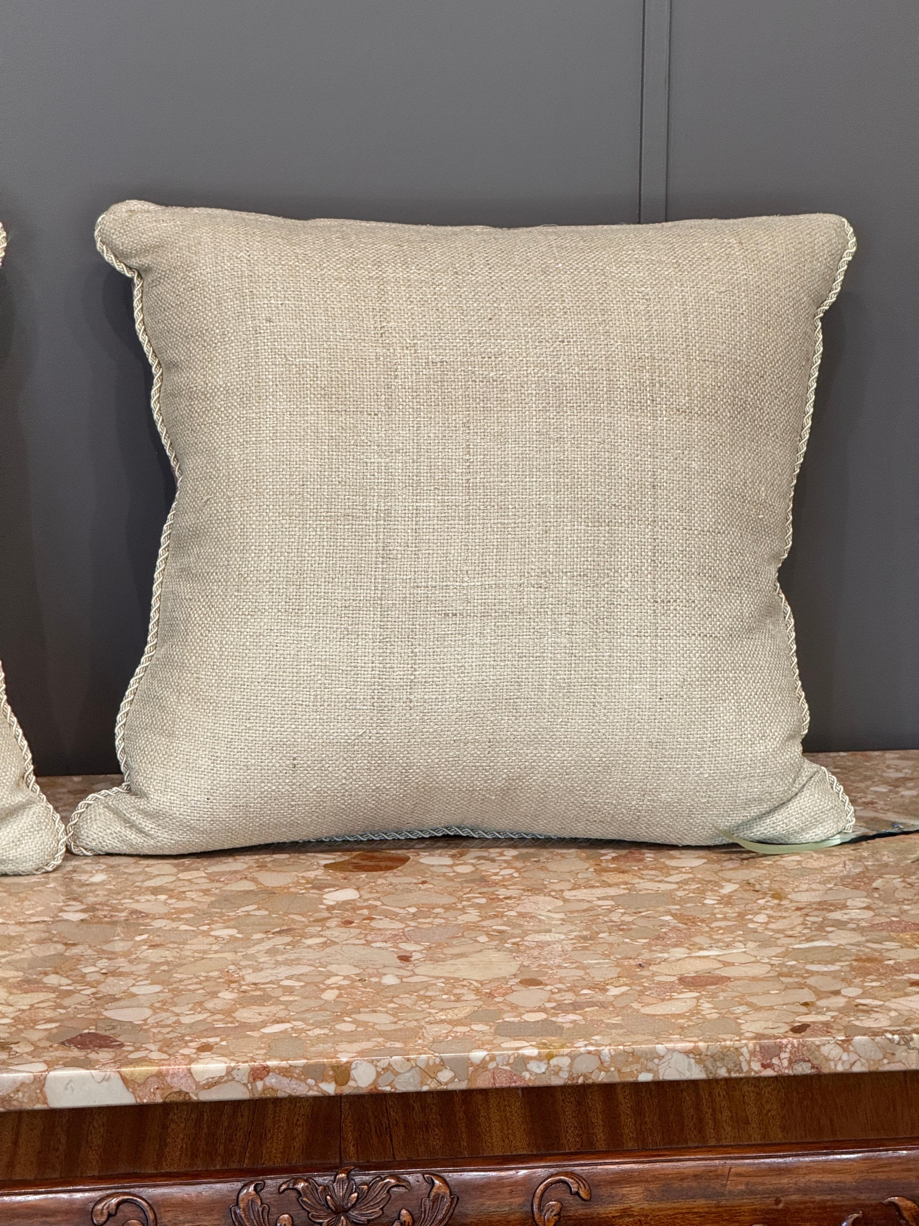 Paire d'oreillers en duvet personnalisés Fortuny en vente 7