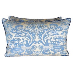 Coppia di cuscini tessili Fortuny personalizzati in blu con retro in velluto