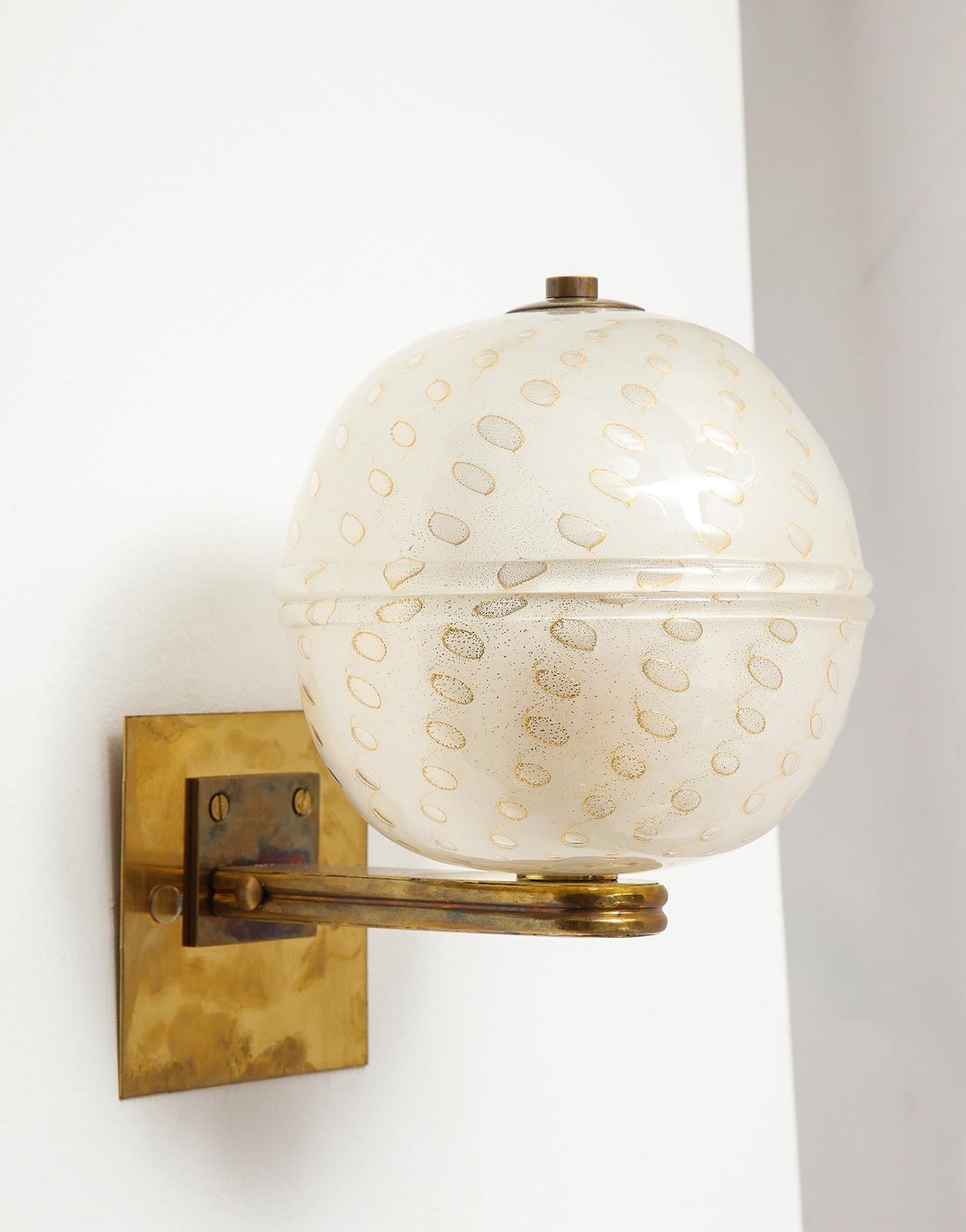 Pair of Custom Handcrafted Murano Glass Sphere-Shaped Sconces In New Condition For Sale In New York, NY