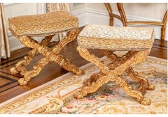 Paire de bancs sculptés somptueux de style Louis XIV sur mesure