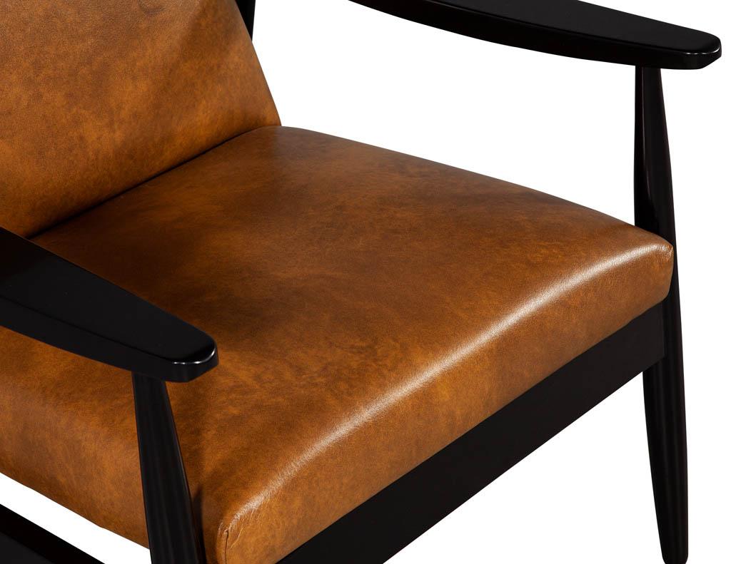 Pair of Custom Leather Lounge Chairs by Carrocel 3