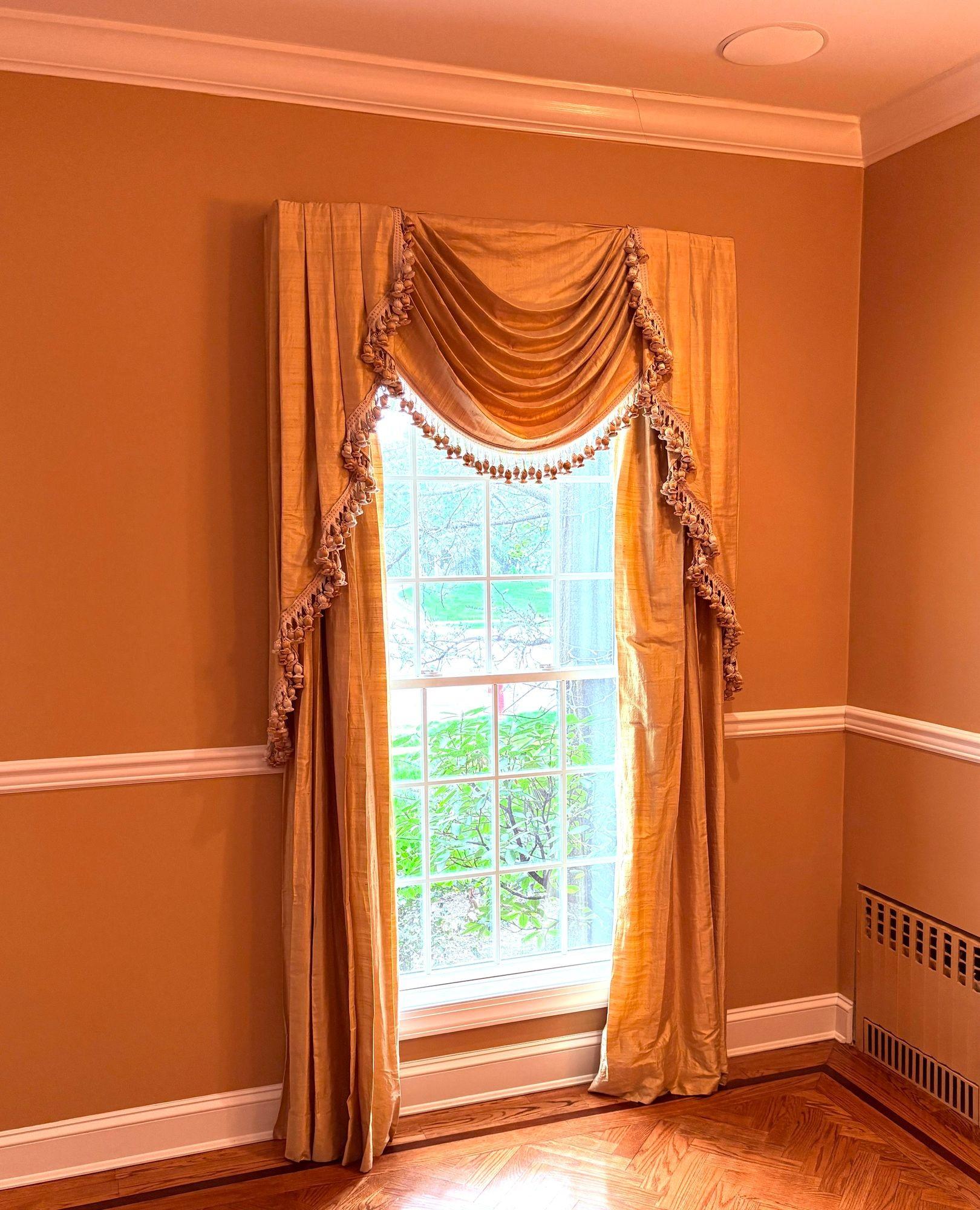Pair of Custom Linen Drapes, Curtains and Valances, Lined, Tassels In Good Condition For Sale In Manhasset, NY