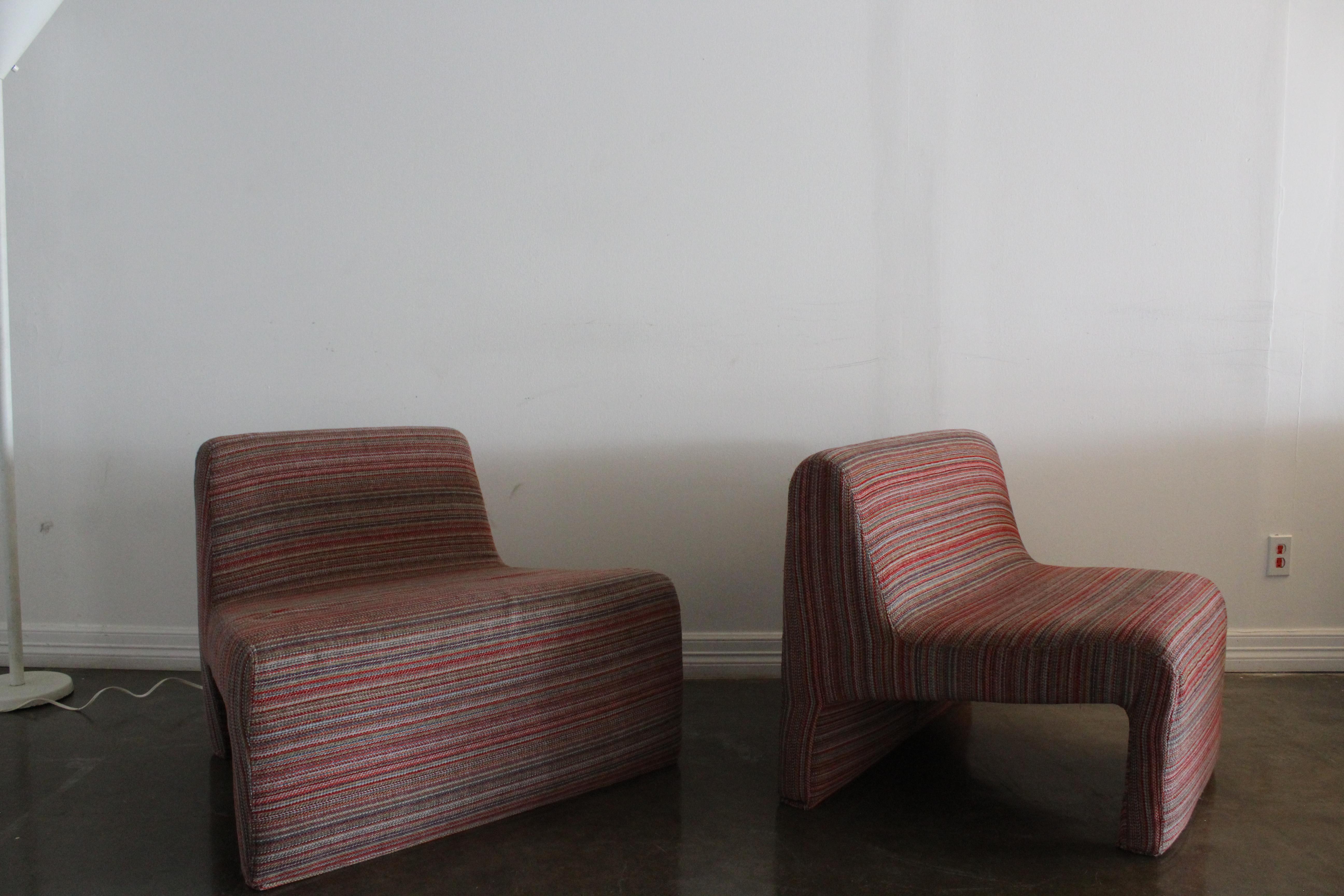 Post-Modern Pair of Vintage Custom lounge Chairs For Sale