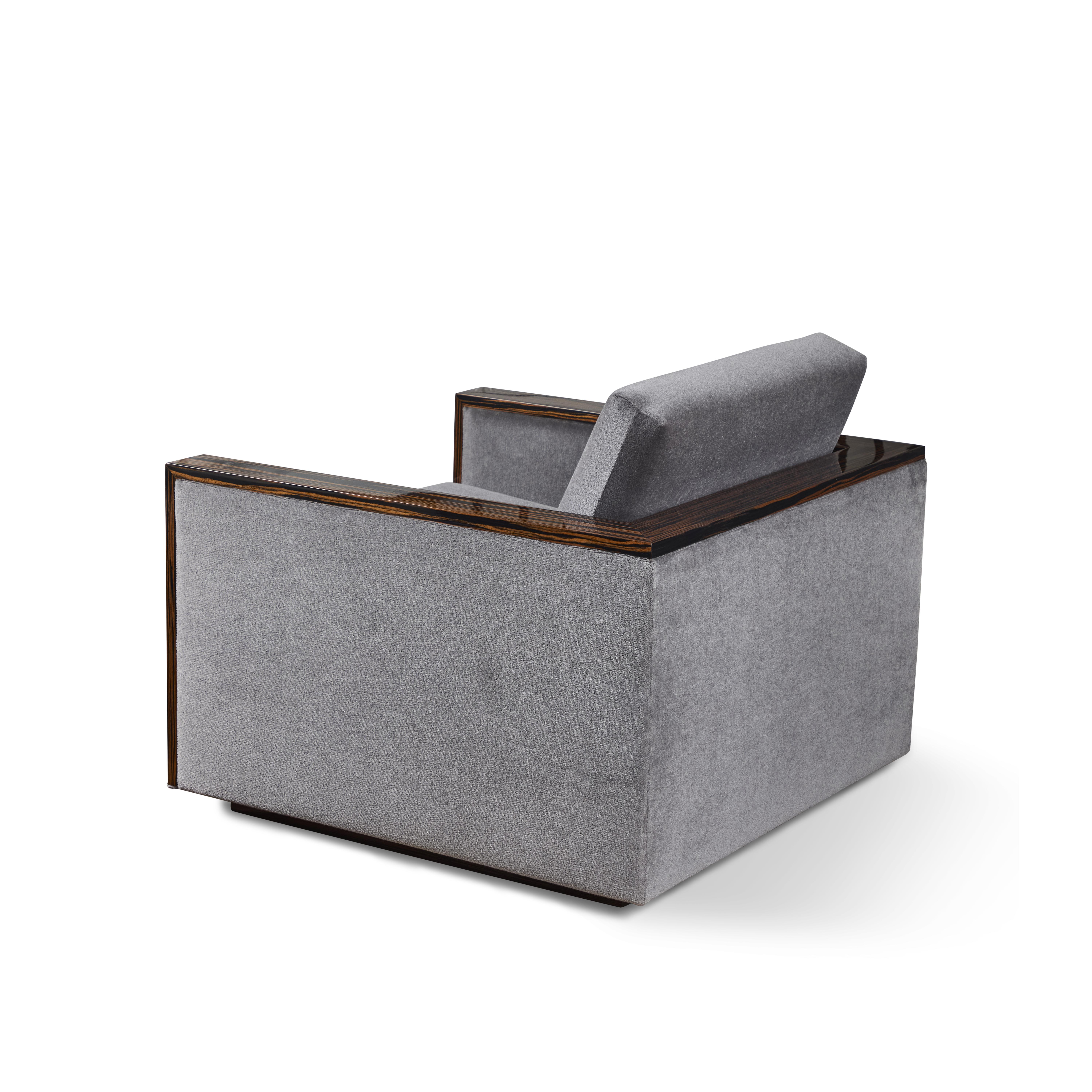 Paar Custom Lounge Stühle aus Makassar-Ebenholz und Mohair (21. Jahrhundert und zeitgenössisch) im Angebot