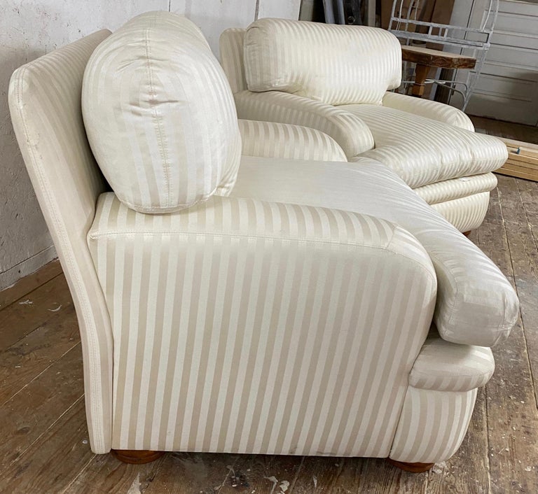 Pair of Custom Lounging Club Chairs In Good Condition For Sale In Sheffield, MA