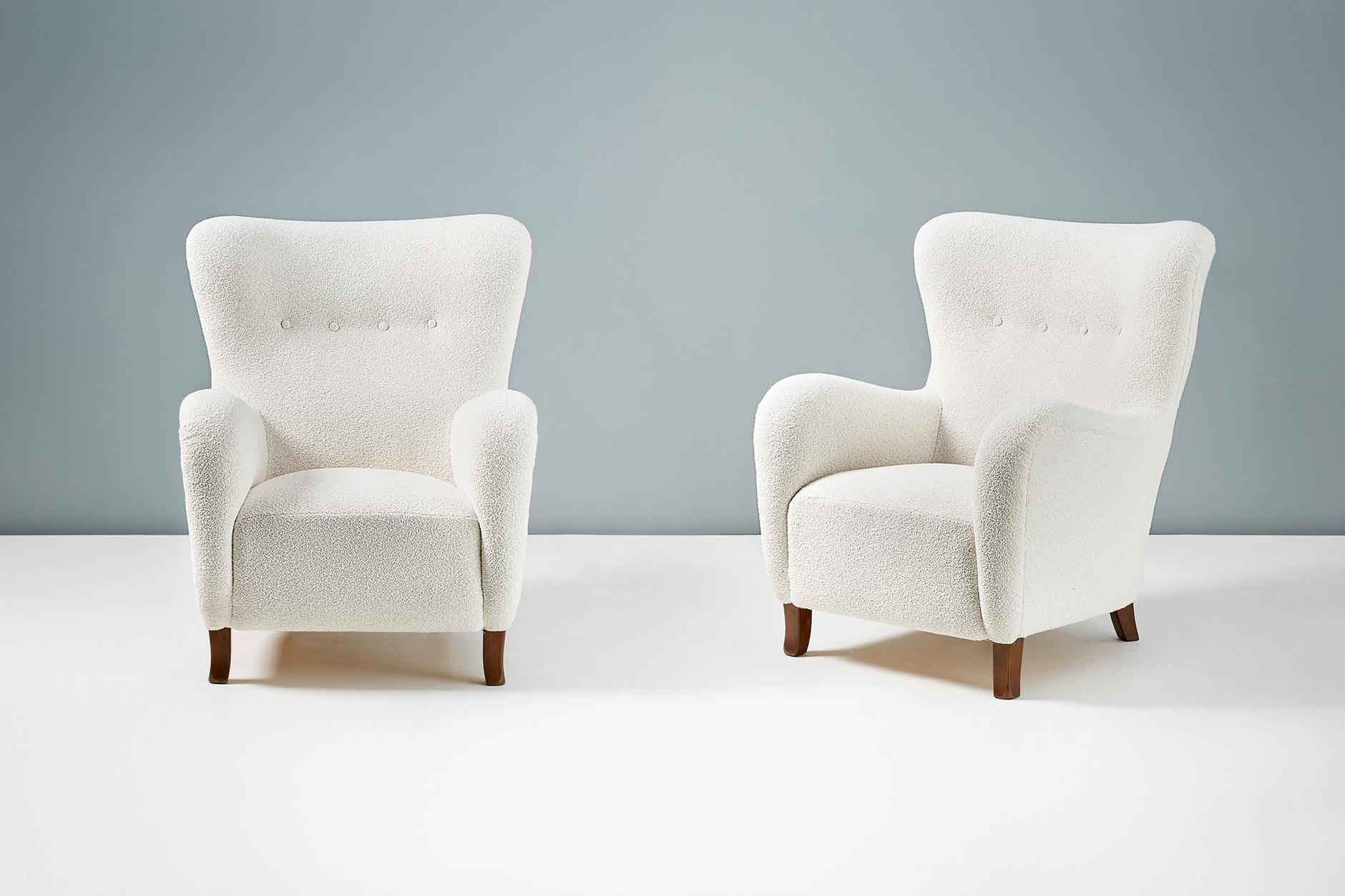 Scandinavian Modern Pair of Custom Made 1940s Style Boucle Wing Chairs For Sale