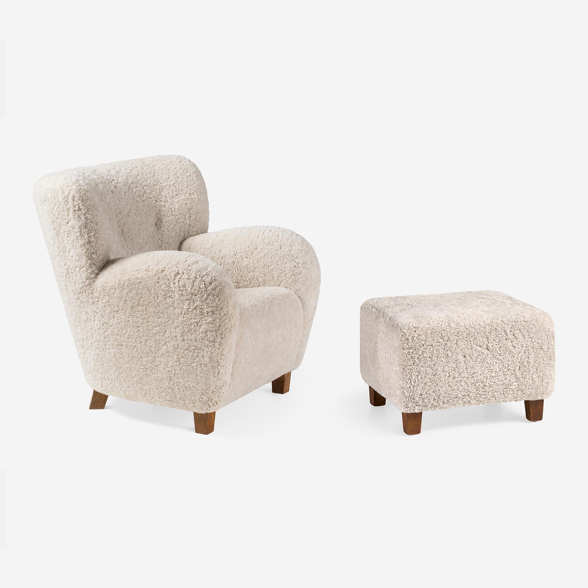 Pareja de sillones de piel de oveja Karu hechos a medida Siglo XXI y contemporáneo en venta