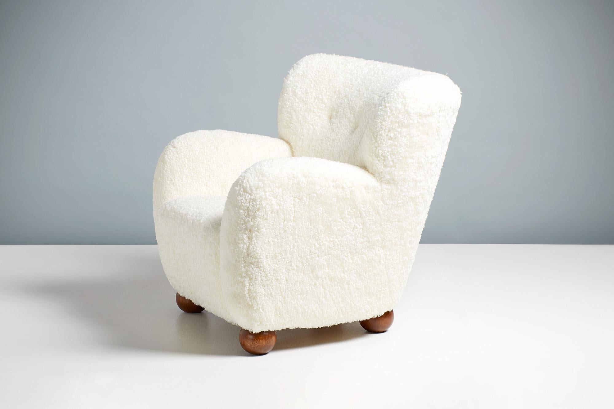 Pair of Custom Made Karu Sheepskin Armchairs For Sale 3