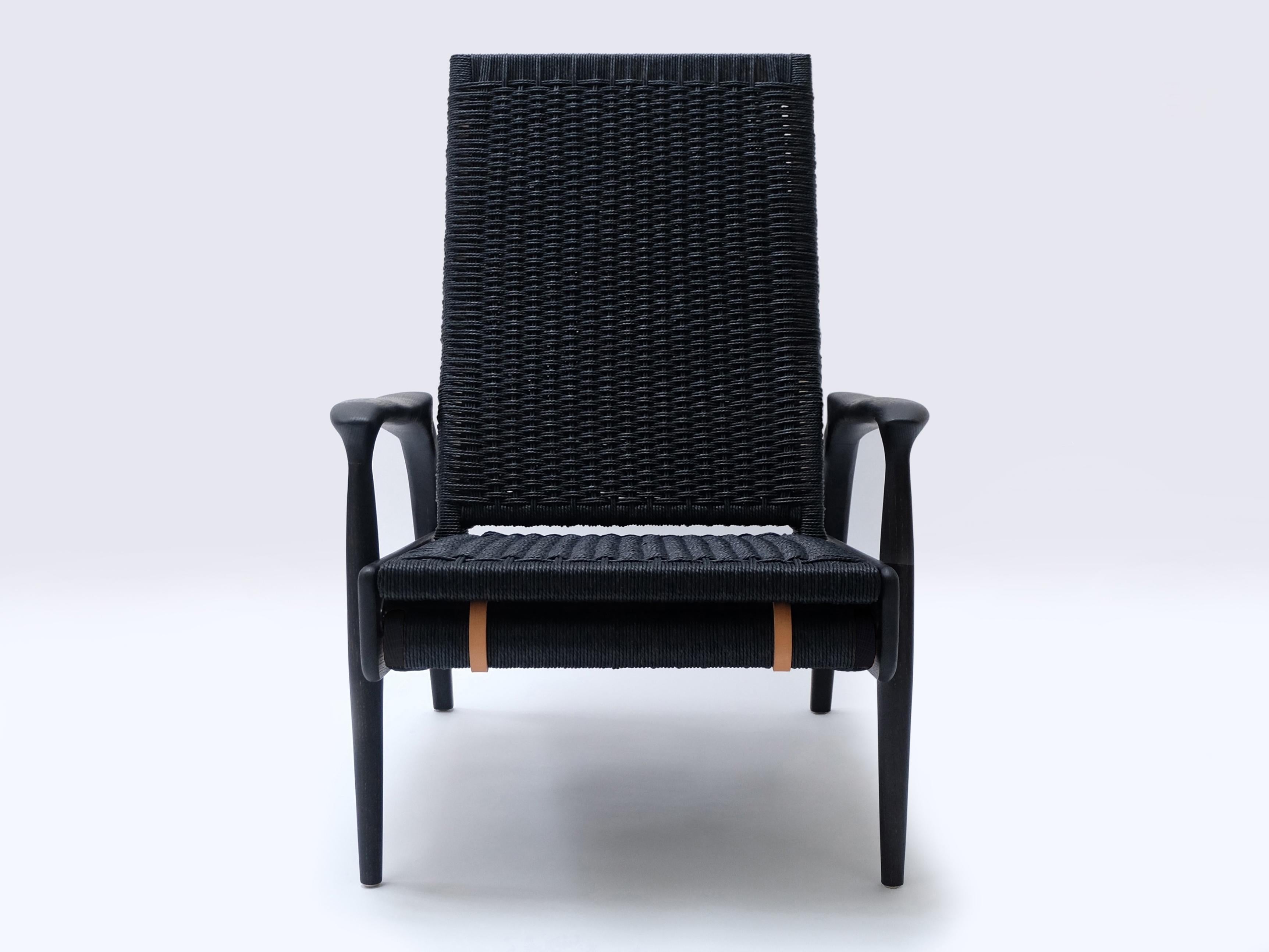 Scandinave moderne Paire de chaises longues inclinables fabriquées sur mesure en Oak Oak noirci& Corde danoise noire en vente