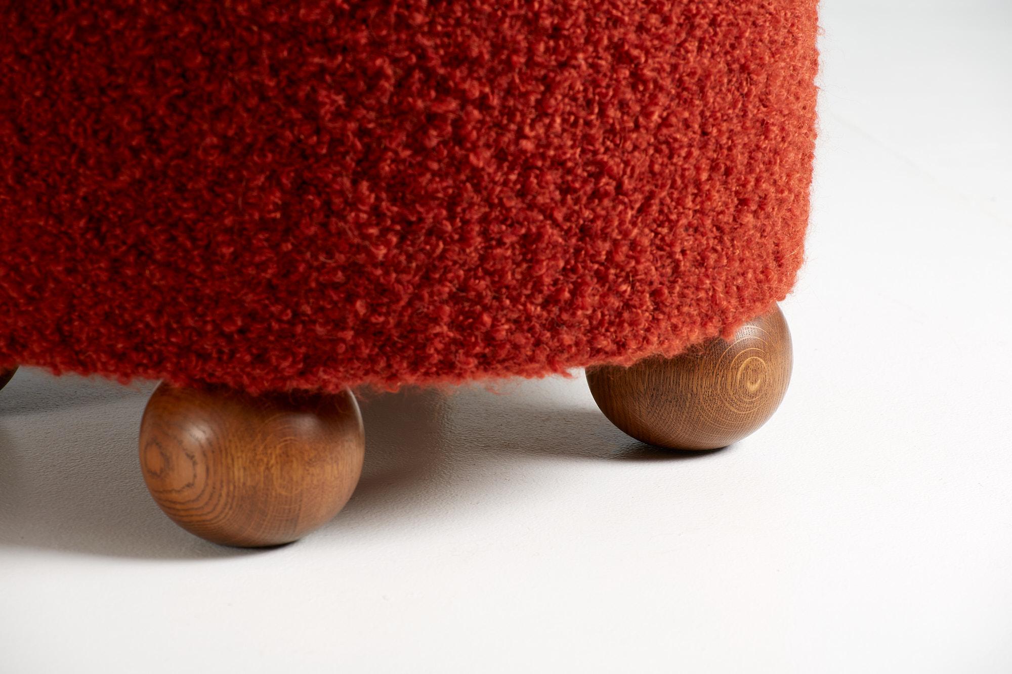 Pair of Custom Made Round Boucle Ottomans with Oak Ball Feet In New Condition For Sale In London, GB