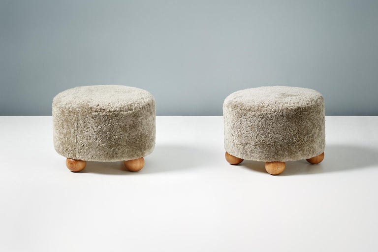 Pair of Custom Made Round Sheepskin Ottomans with Oak Ball Feet In New Condition For Sale In London, GB