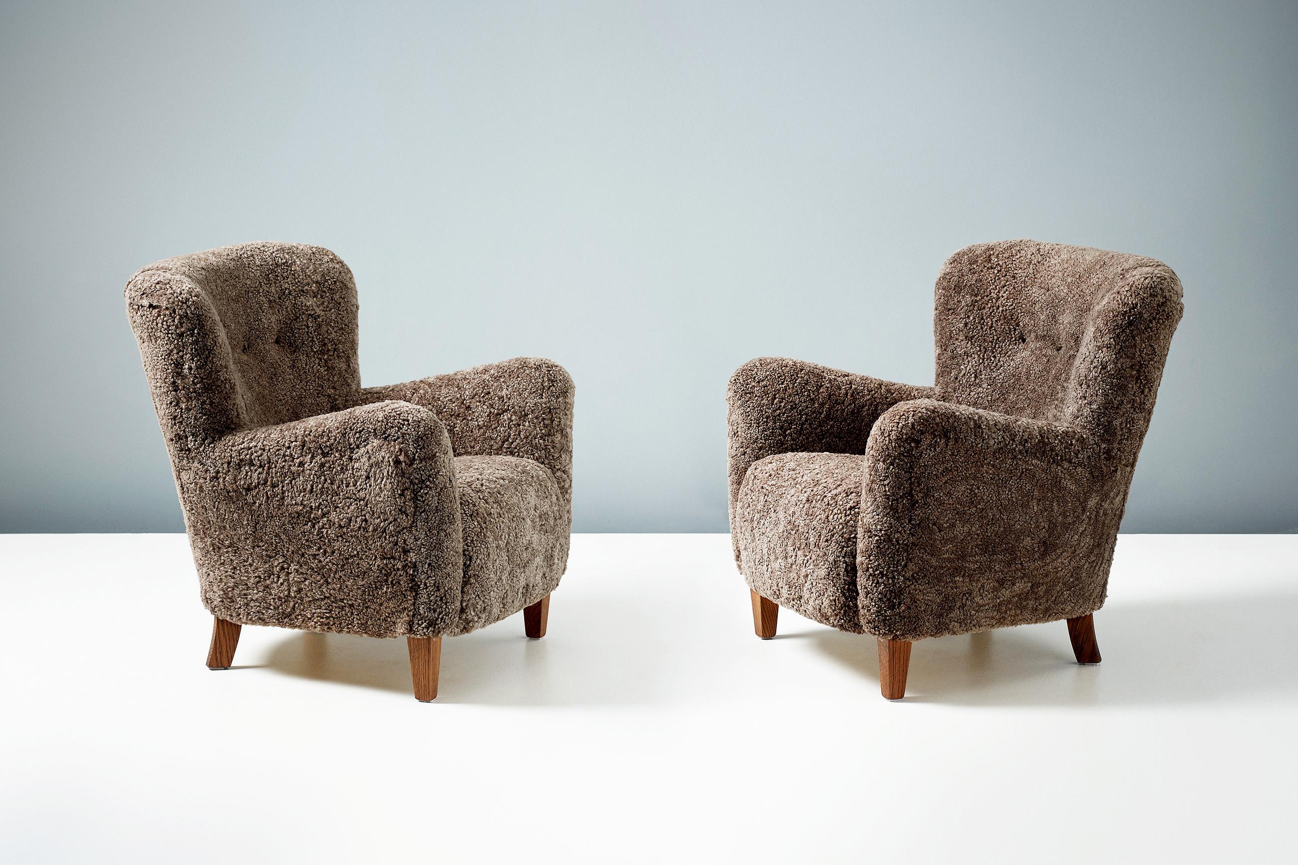 British Pair of Custom Made Ryo Sheepskin Lounge Chairs For Sale