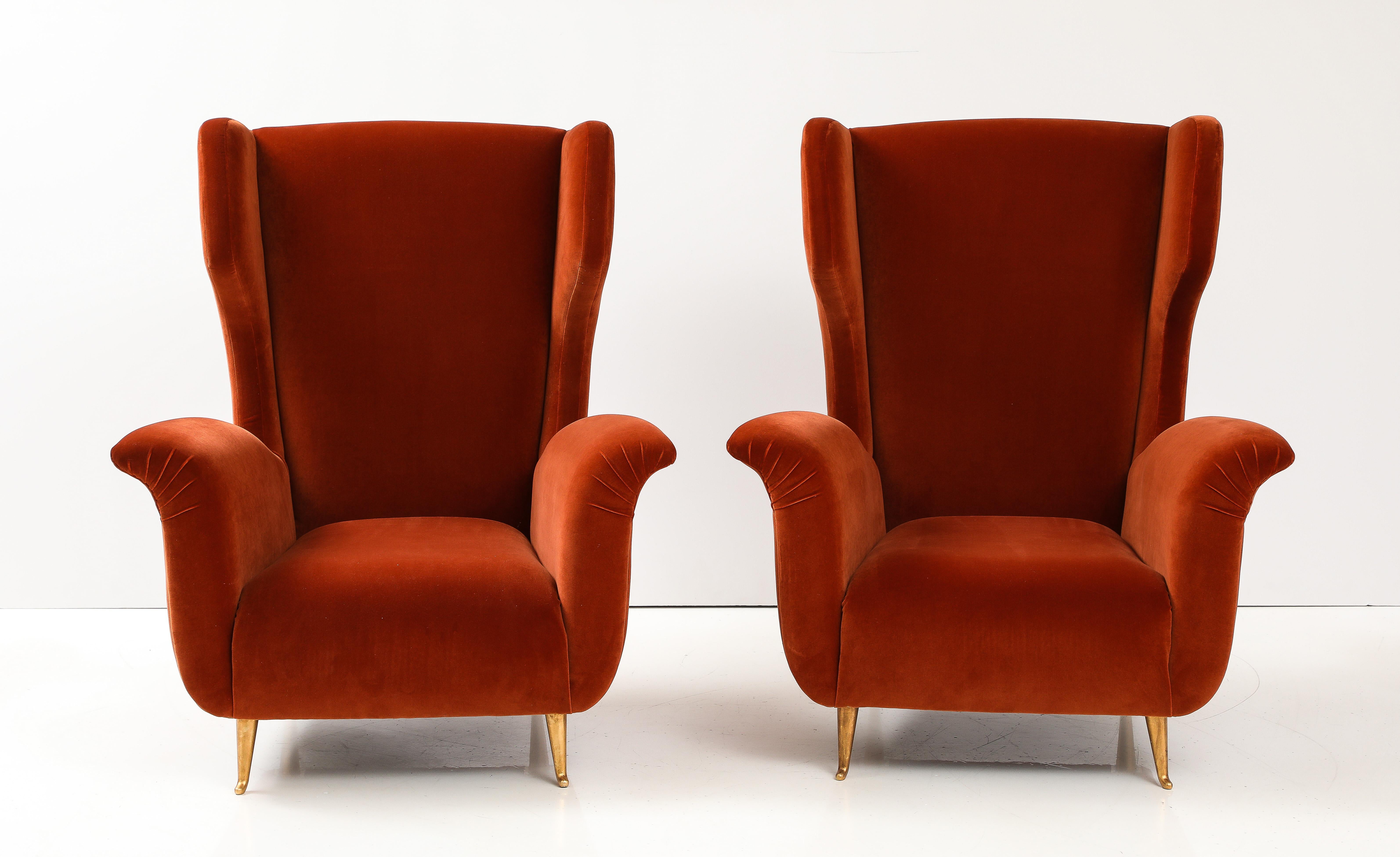 Mid-Century Modern Pair of Custom Made Sculptural Lounge Chairs in Burnt Orange Red Velvet, Italy For Sale
