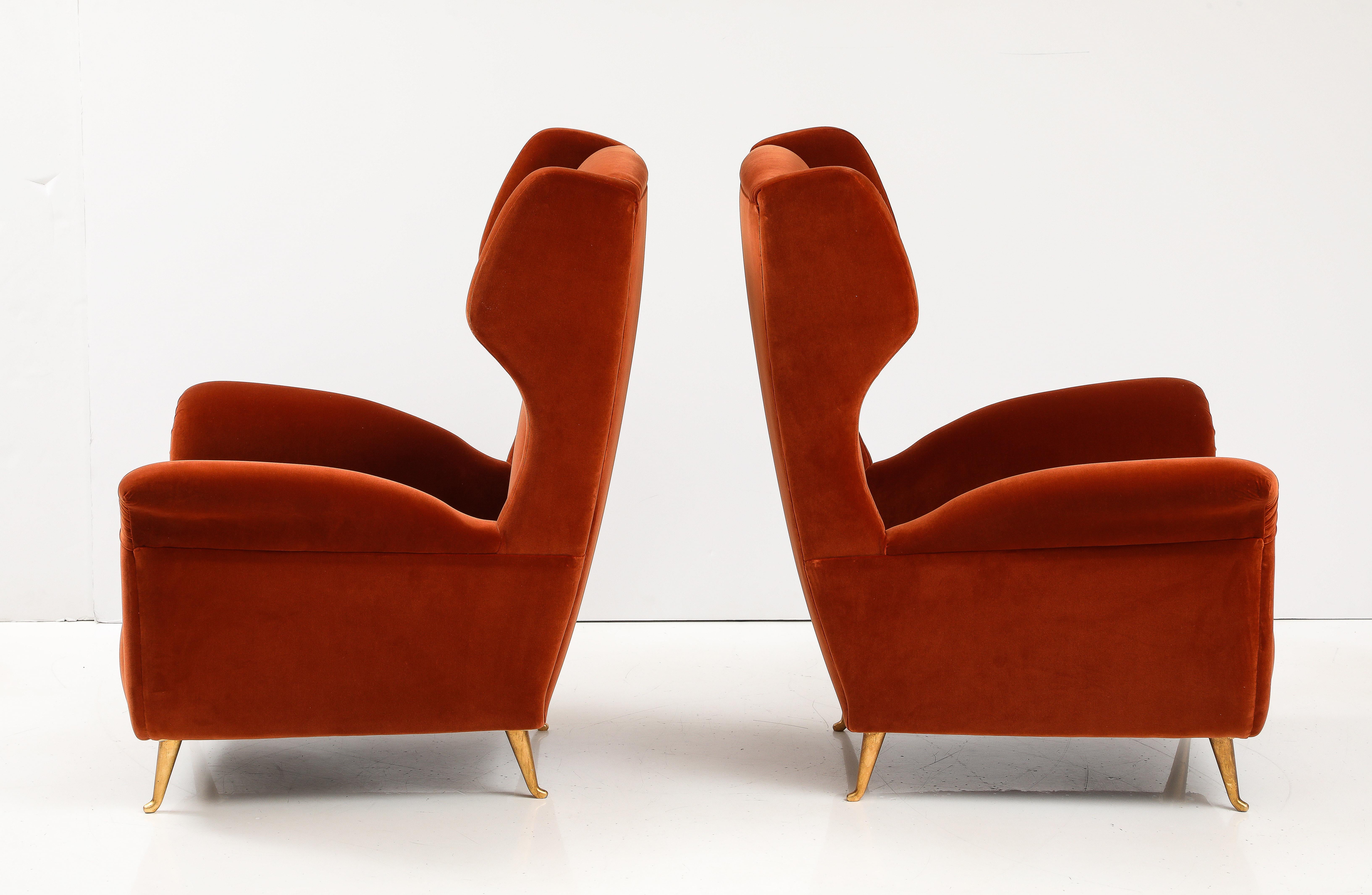 Pair of Custom Made Sculptural Lounge Chairs in Burnt Orange Red Velvet, Italy For Sale 1