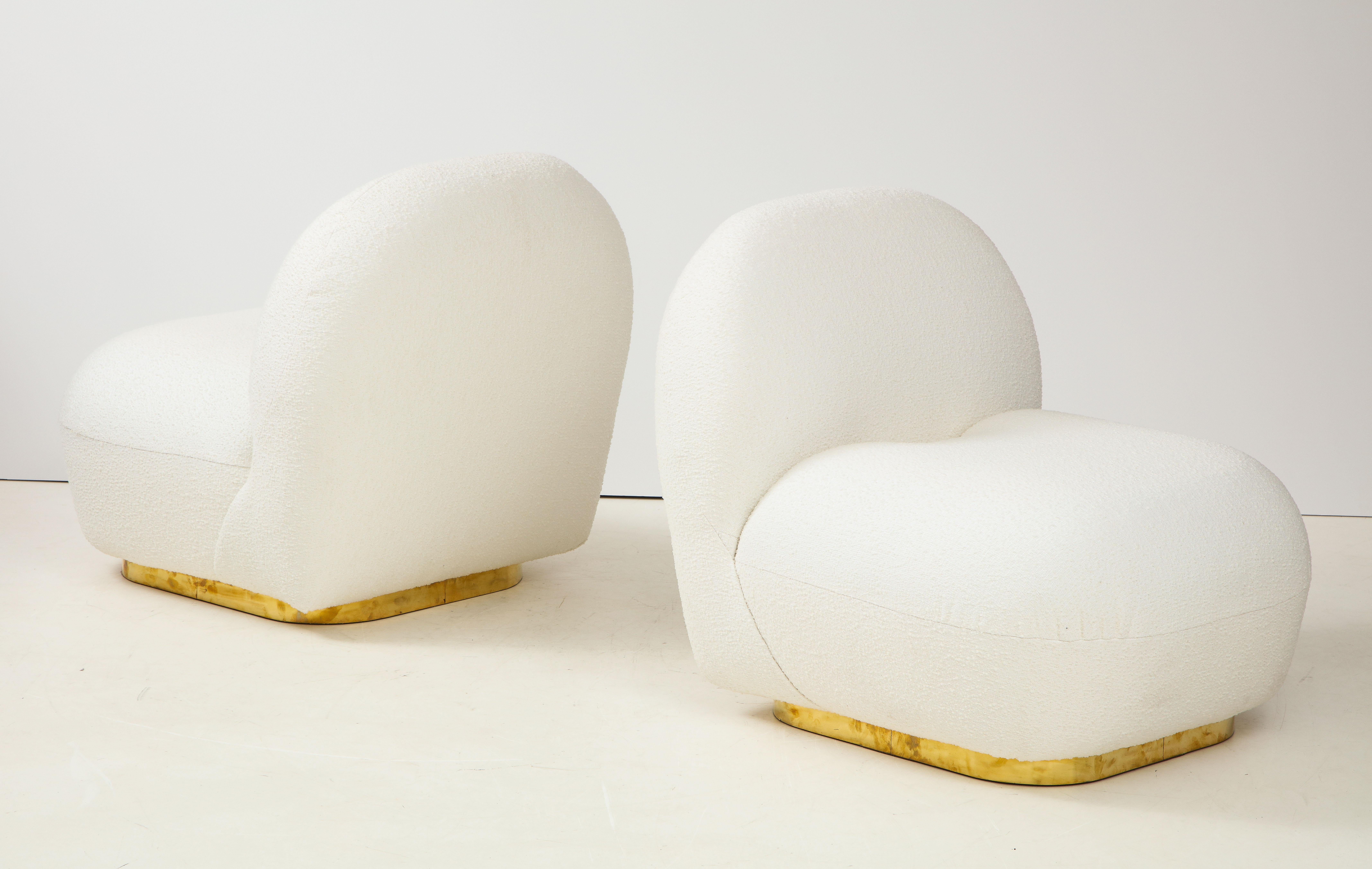 Pair of Custom Made Slipper Lounge Chairs in Ivory Boucle and Brass Base, Italy 2