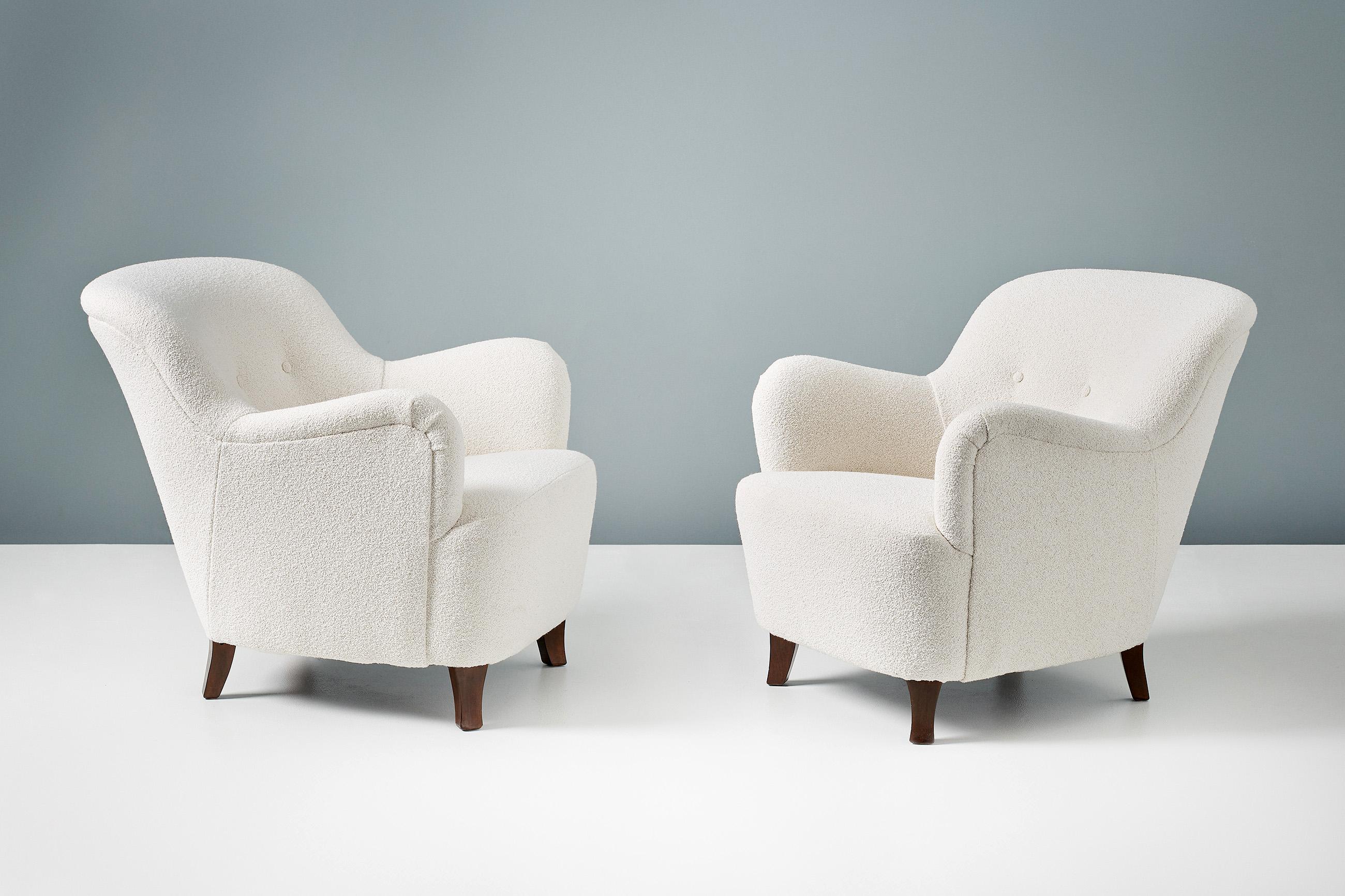 Contemporary Pair of Custom Made White Boucle Lounge Chairs