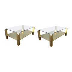 Paire de tables basses rectangulaires en laiton avec plateau en verre