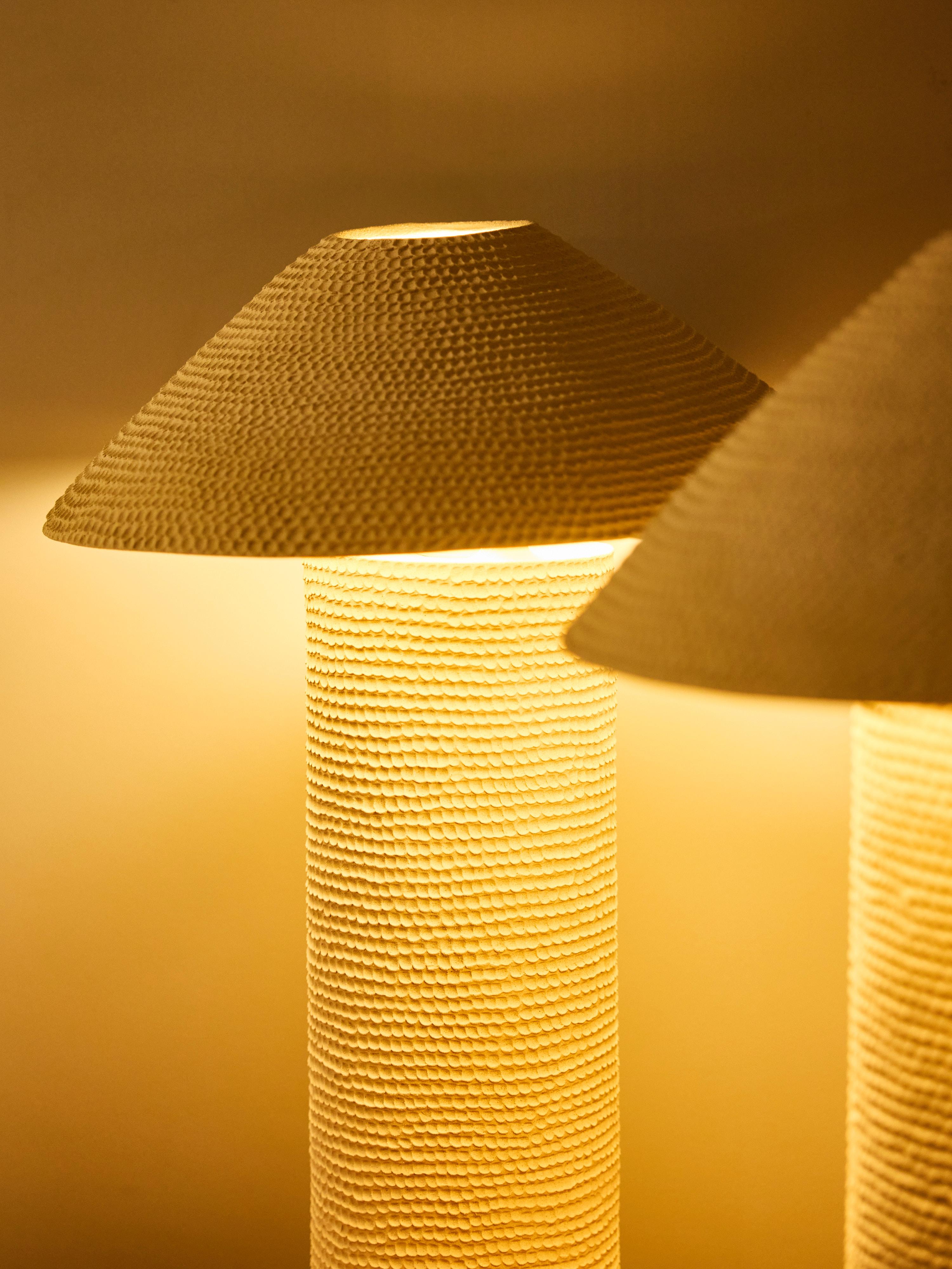 Ein Paar SMARA-Keramik-Tischlampen von Marie Fekroun für Glustin Luminaire im Zustand „Neu“ im Angebot in Saint-Ouen, IDF