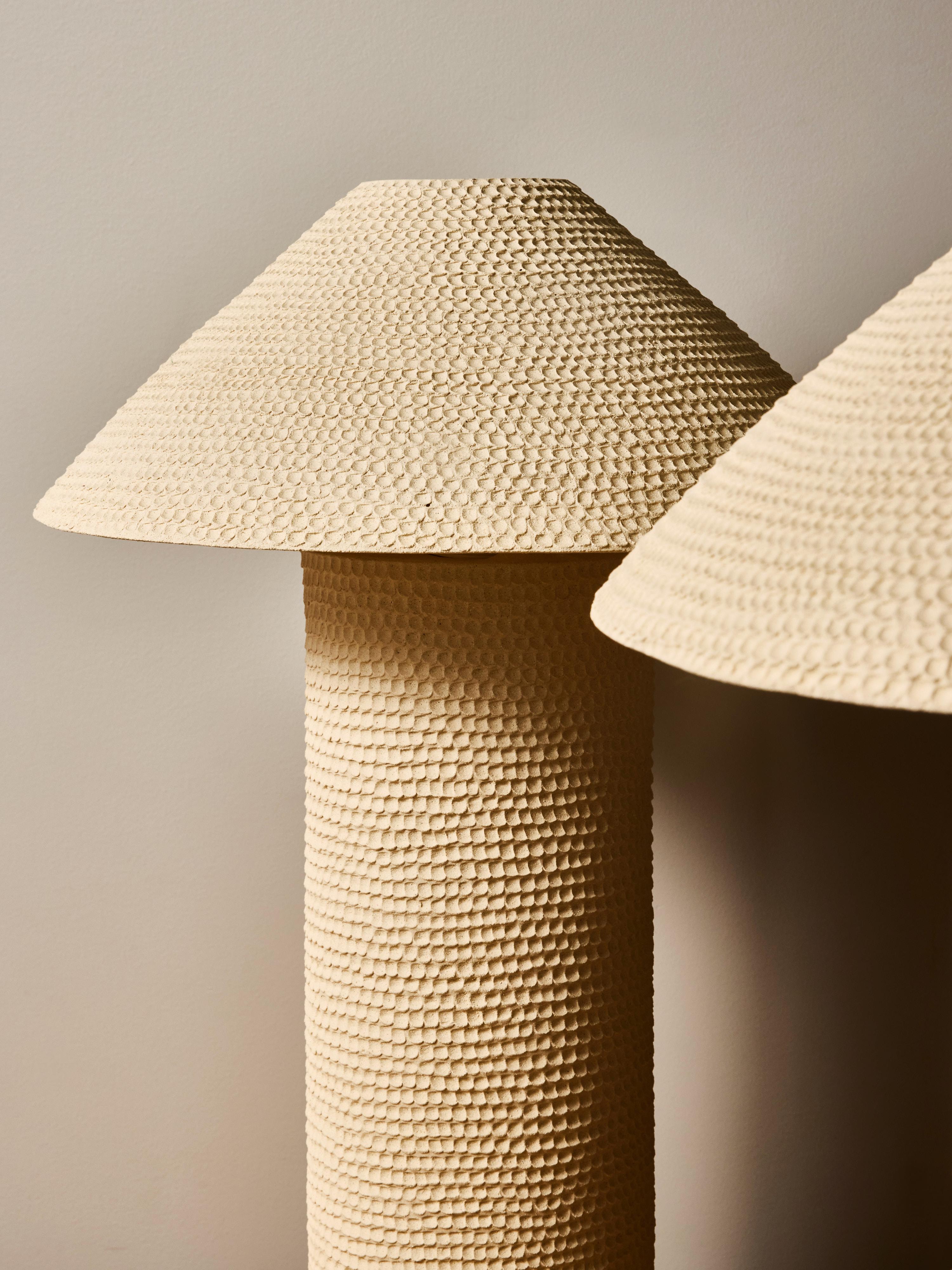 Ein Paar SMARA-Keramik-Tischlampen von Marie Fekroun für Glustin Luminaire im Angebot 1