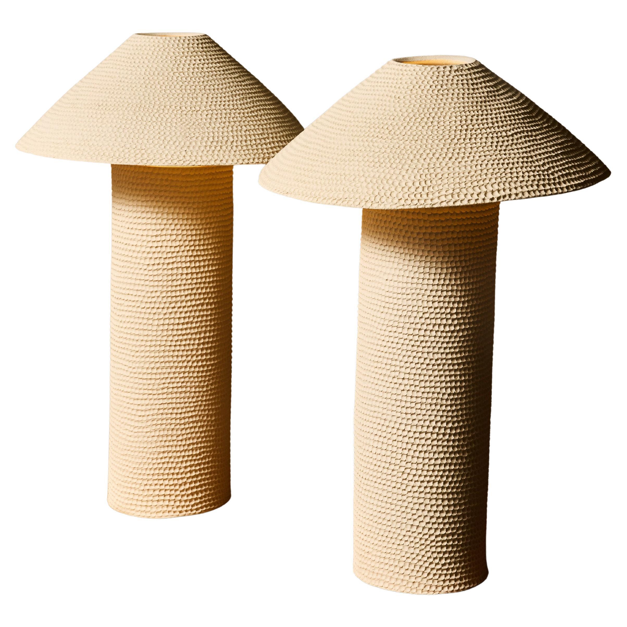 Ein Paar SMARA-Keramik-Tischlampen von Marie Fekroun für Glustin Luminaire im Angebot