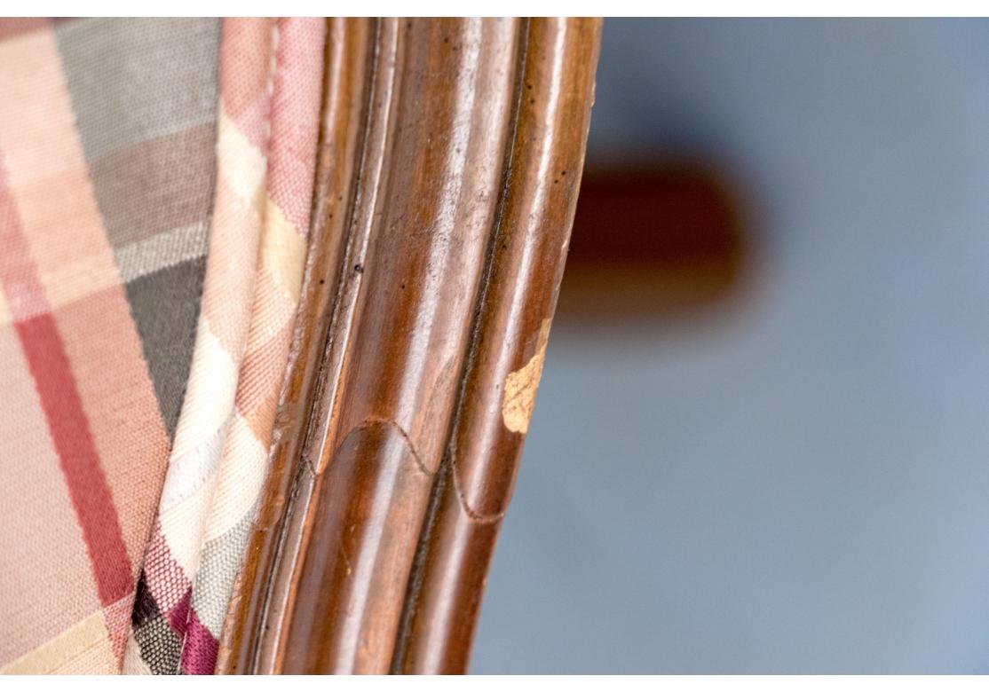 Provincial français Pair Of Custom Upholstered Wide Barrel Back Armchairs en vente