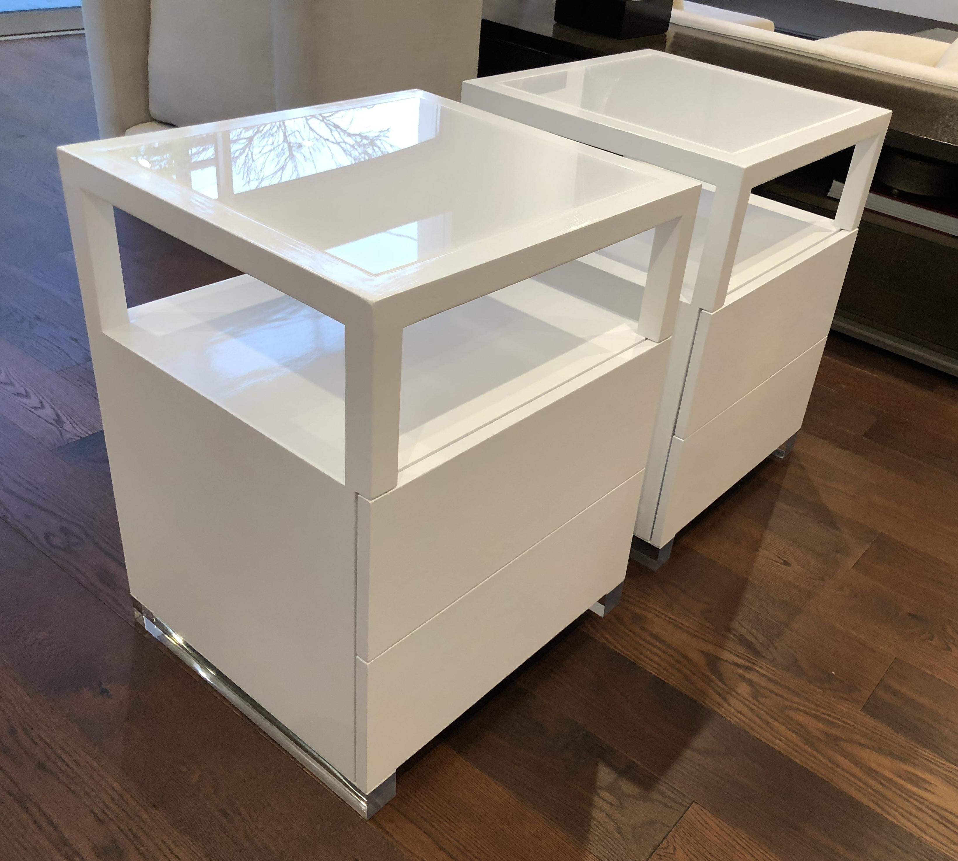 American Pair of Custom White Lacquer and Lucite Nightstands by Cain Modern For Sale