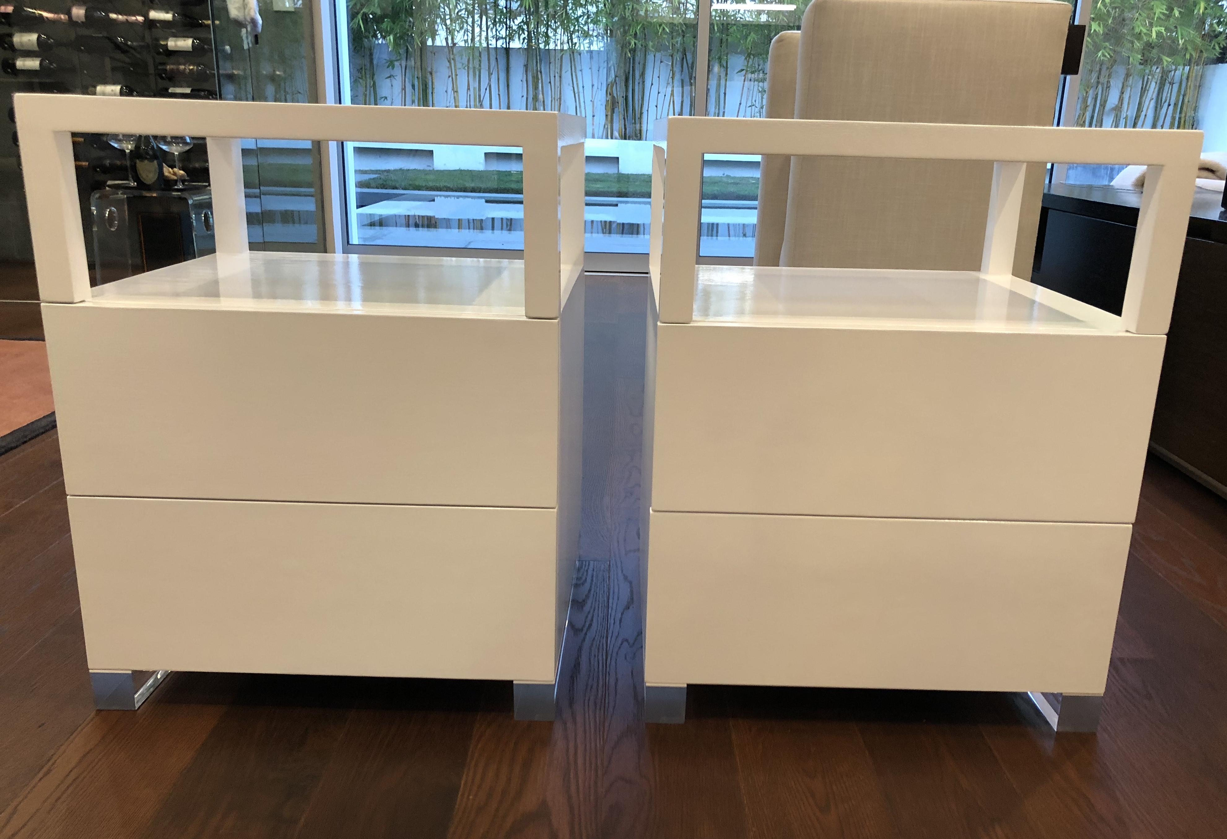 Laminated Pair of Custom White Lacquer and Lucite Nightstands by Cain Modern For Sale