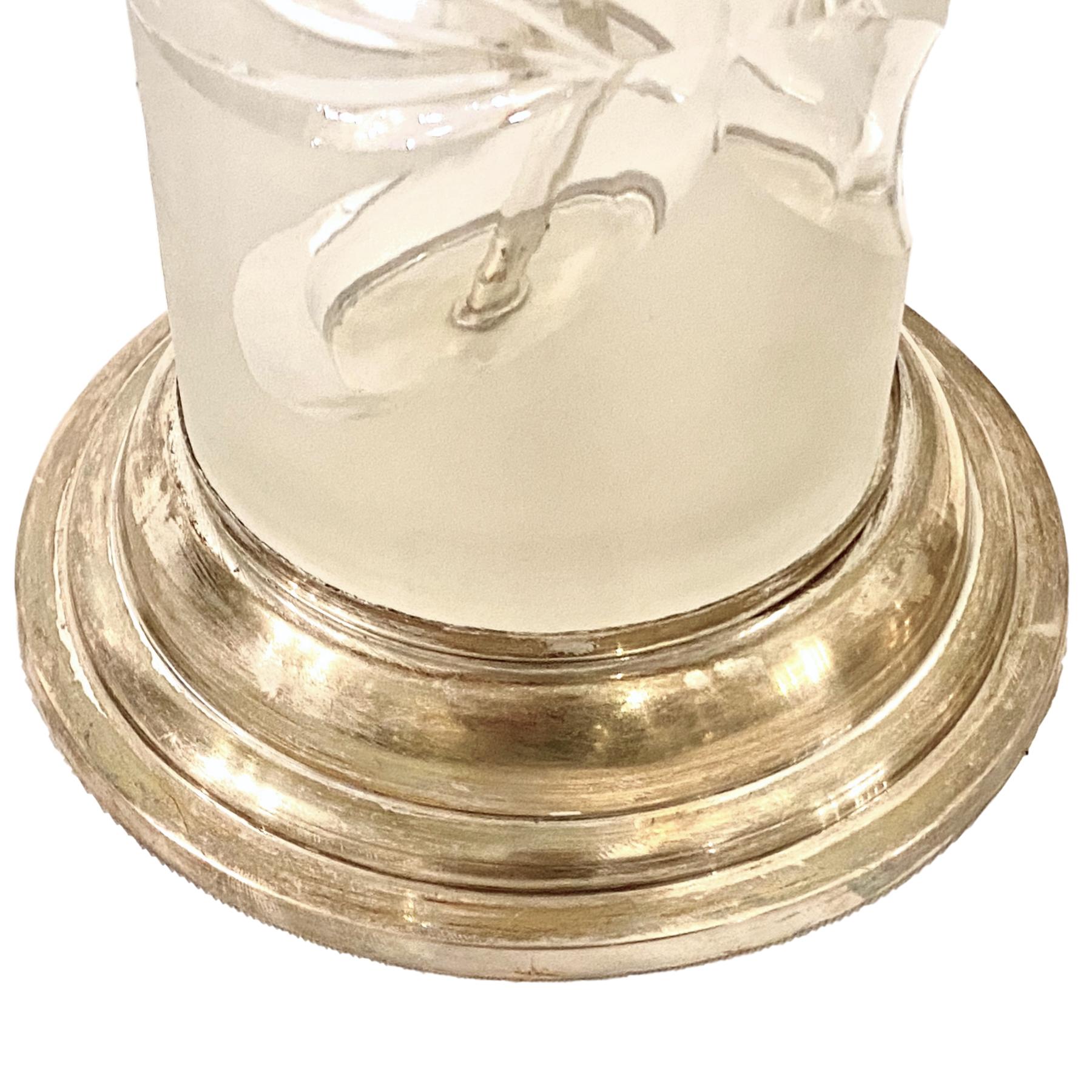 Paire de lampes de table à colonne en verre taillé Bon état - En vente à New York, NY