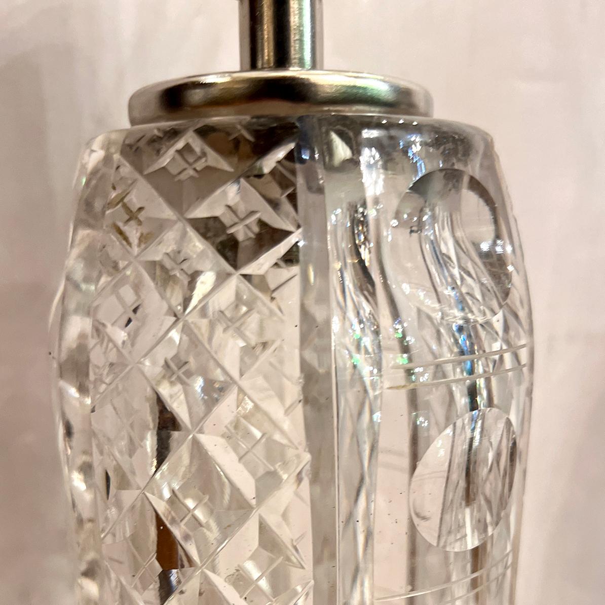 Pareja de lámparas de mesa de cristal tallado principios del siglo XX en venta