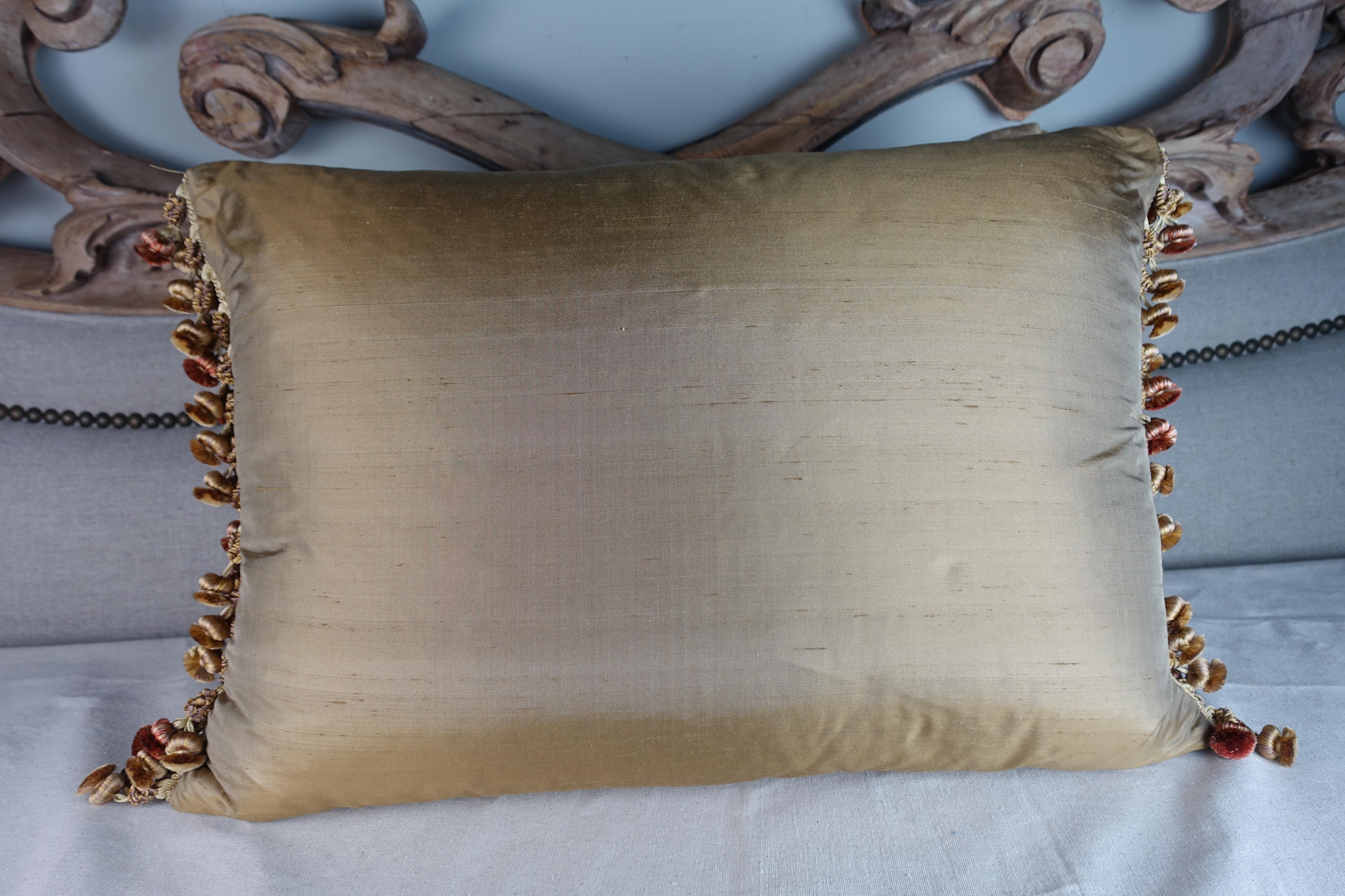 Pair of Cut Velvet Pillows by Melissa Levinson In Excellent Condition In Los Angeles, CA