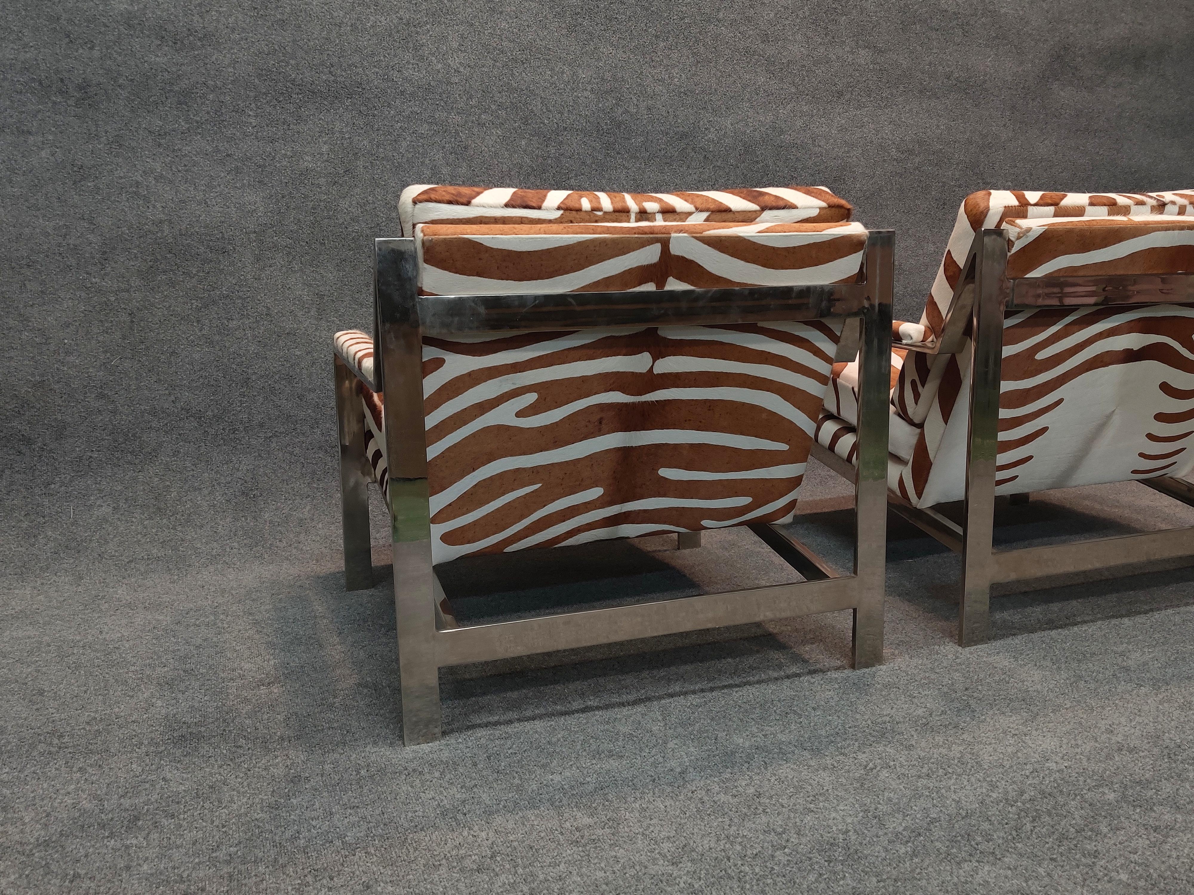 Pair of Cy Mann Attributed Flat Bar Lounge Chairs in Cowhide 3