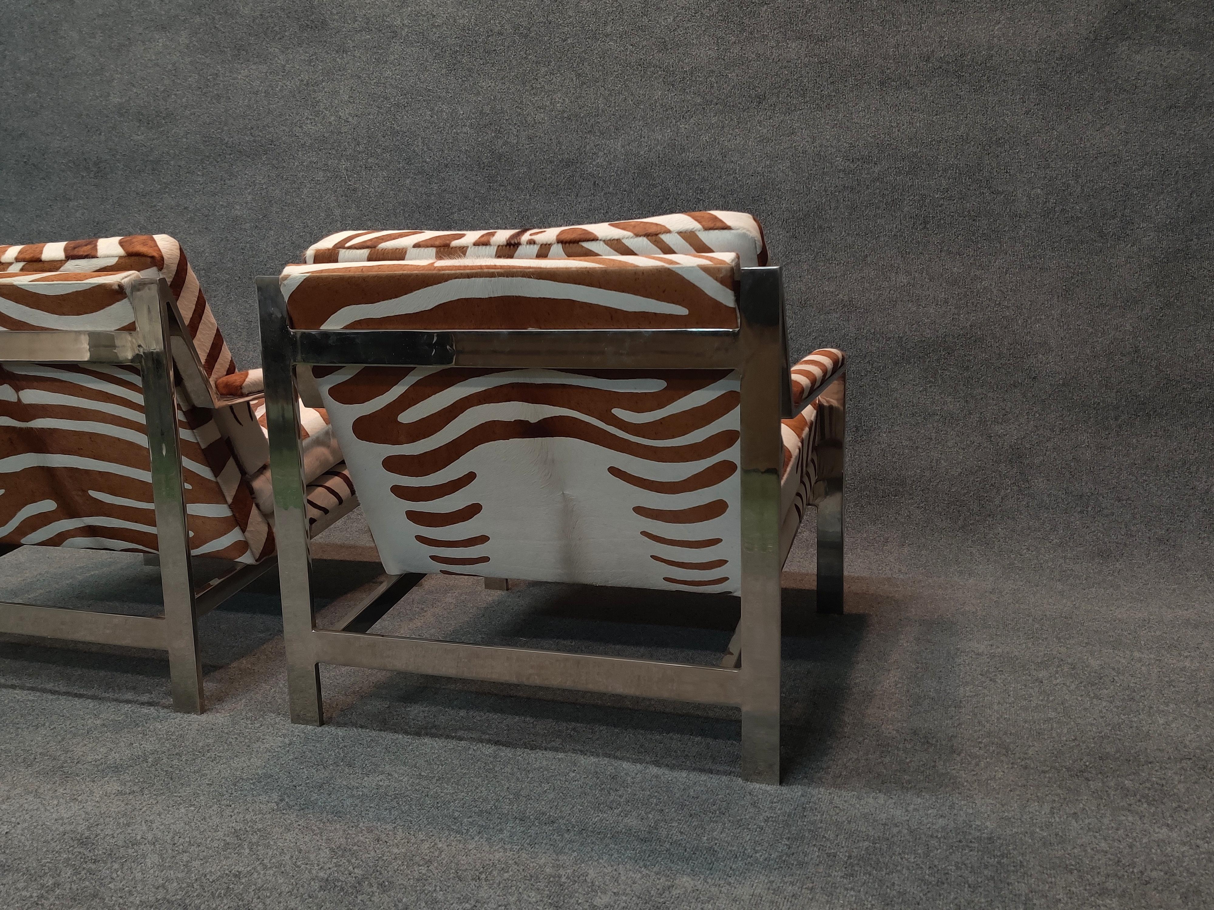 Pair of Cy Mann Attributed Flat Bar Lounge Chairs in Cowhide 4